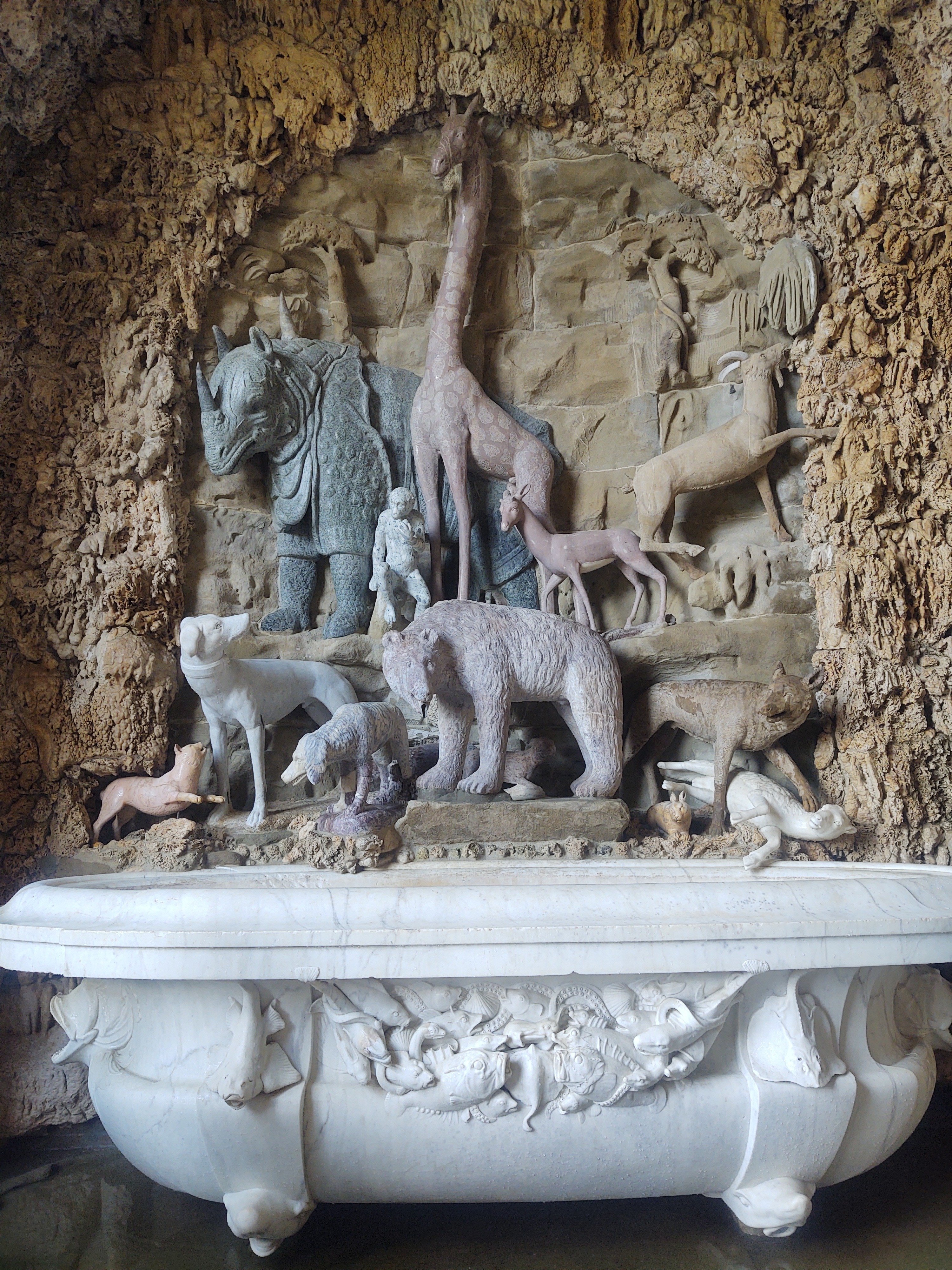 夏にぴったりのメディチ家の別荘｜フィレンツェ歩き ここだけの話