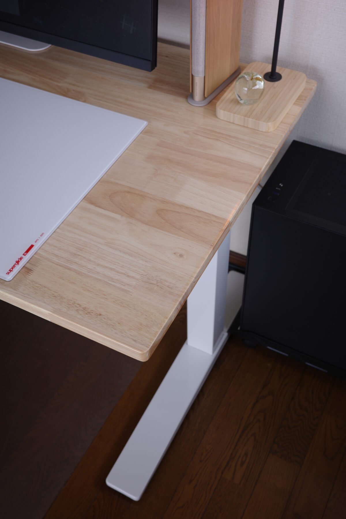 FlexiSpot E7Hレビュー：耐荷重160kg！最強の安定感を誇る電動