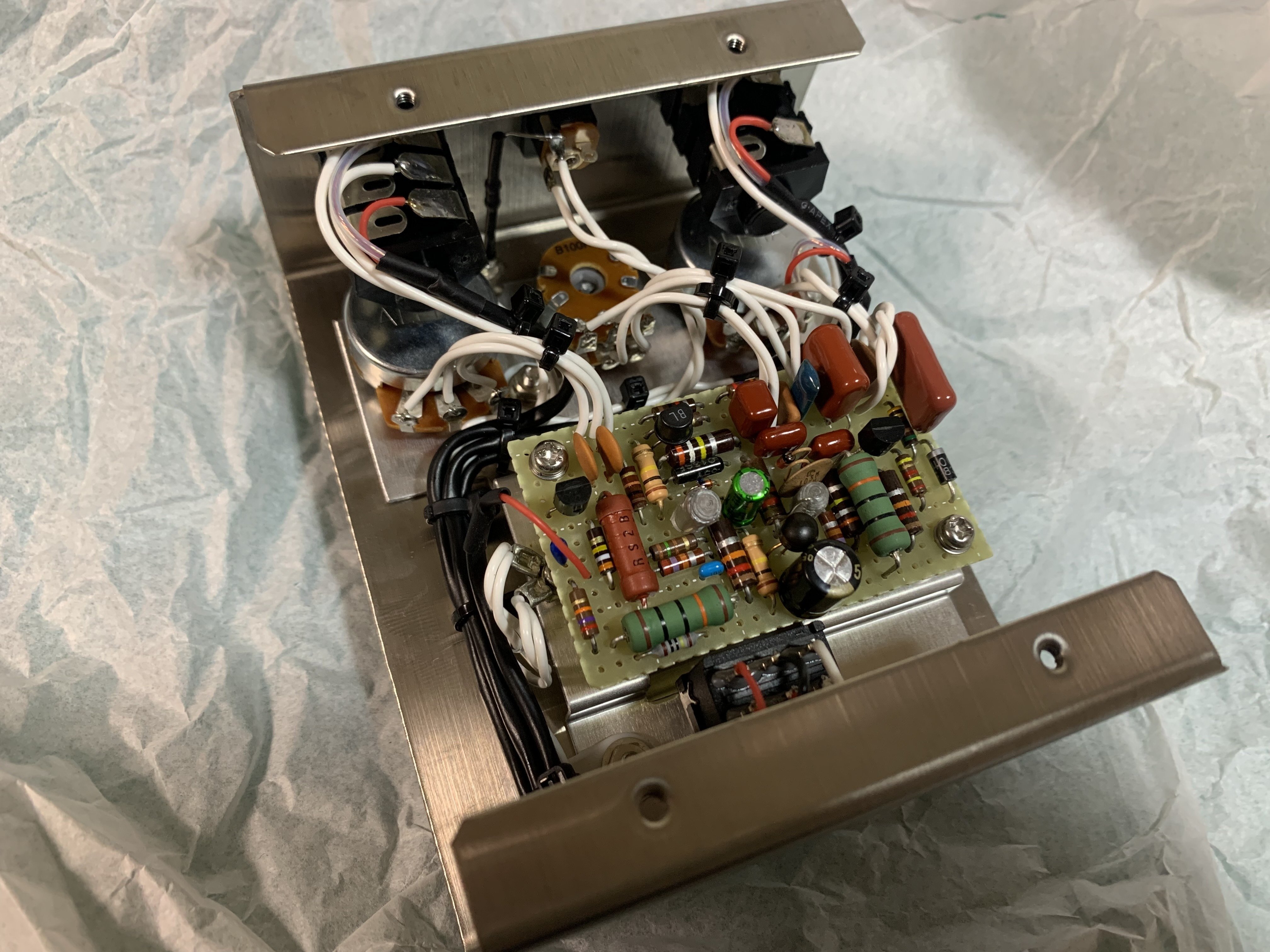 ギター sara pedals BMT ギター sara pedals BMT sarapedals / BMT レビュー