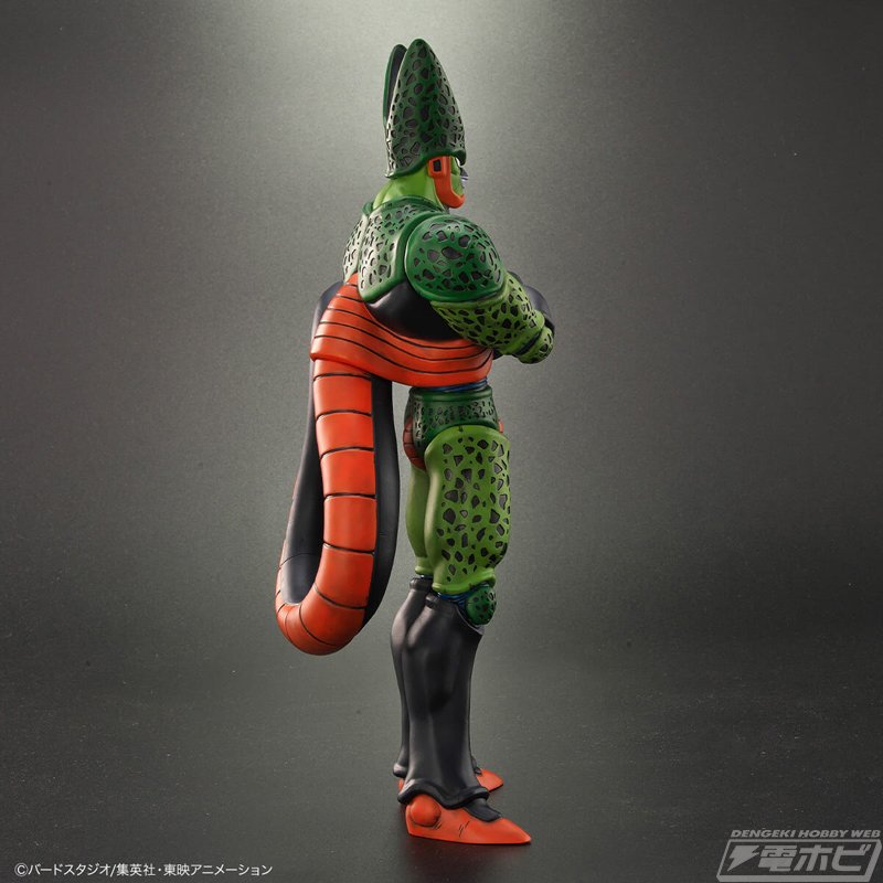 迫力満点のマッシブボディ！「ドラゴンボール」セル 第二形態が