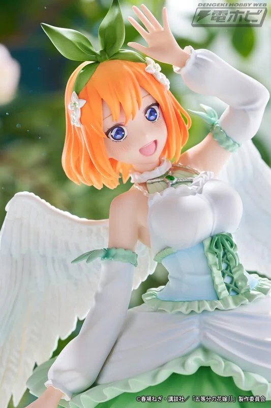 【受注生産品】中野四葉 映画 五等分の花嫁 (Sサイズ) スニーカー #nn TVアニメ『五等分の花嫁∬』より、中野四葉、中野五月が天使の姿で