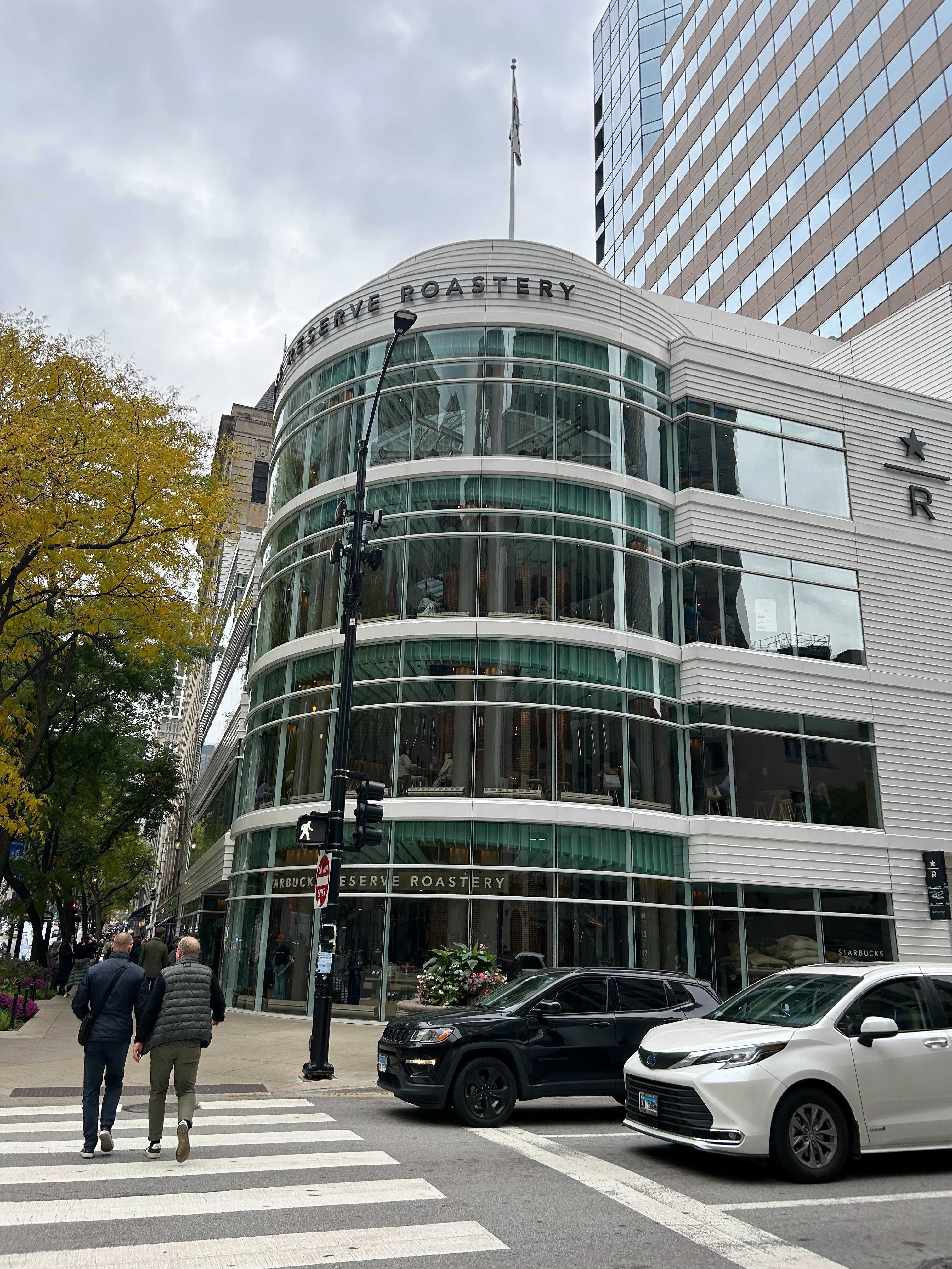 アメリカ】世界最大面積！スターバックス徹底解剖〜Starbucks Reserve