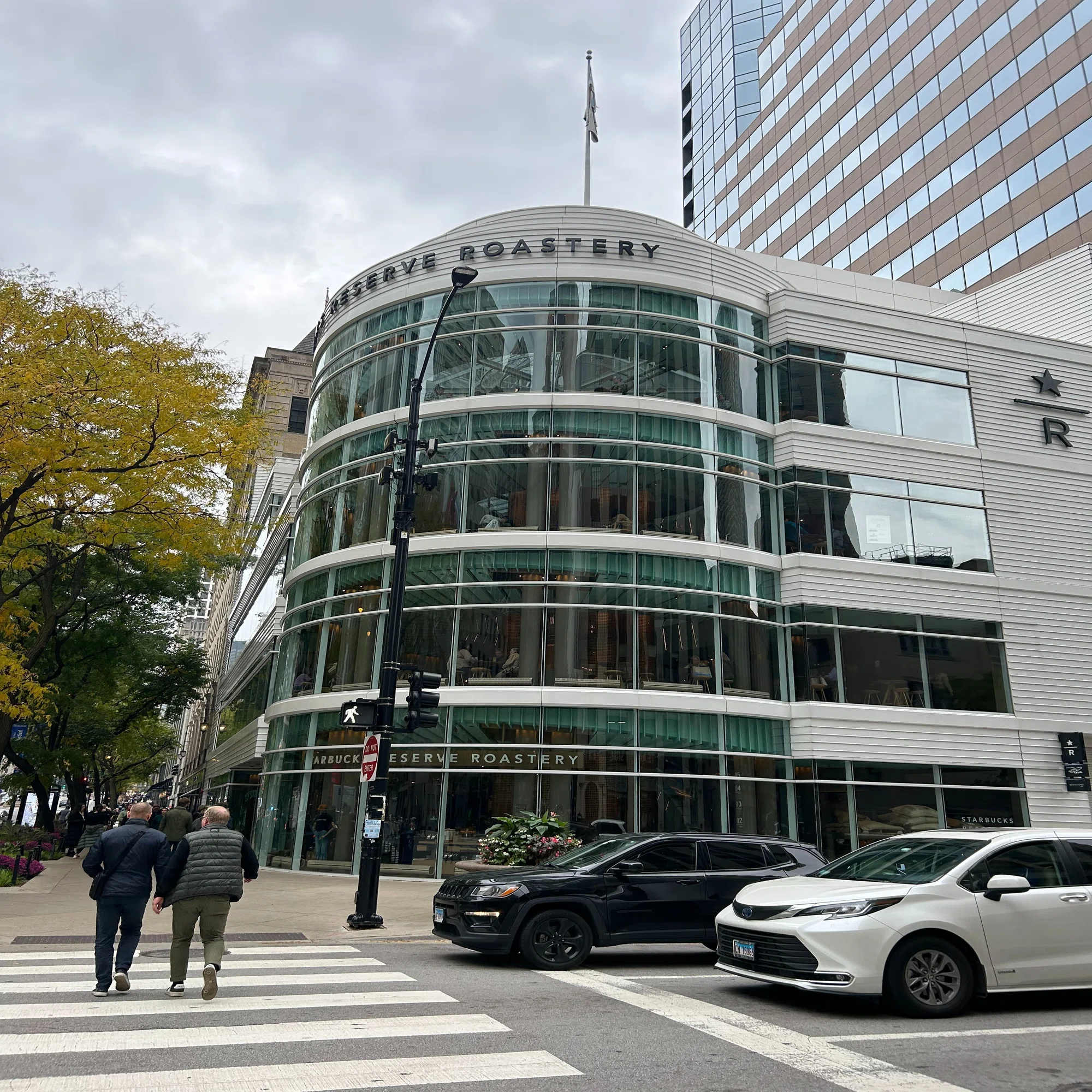 アメリカ】世界最大面積！スターバックス徹底解剖〜Starbucks Reserve 