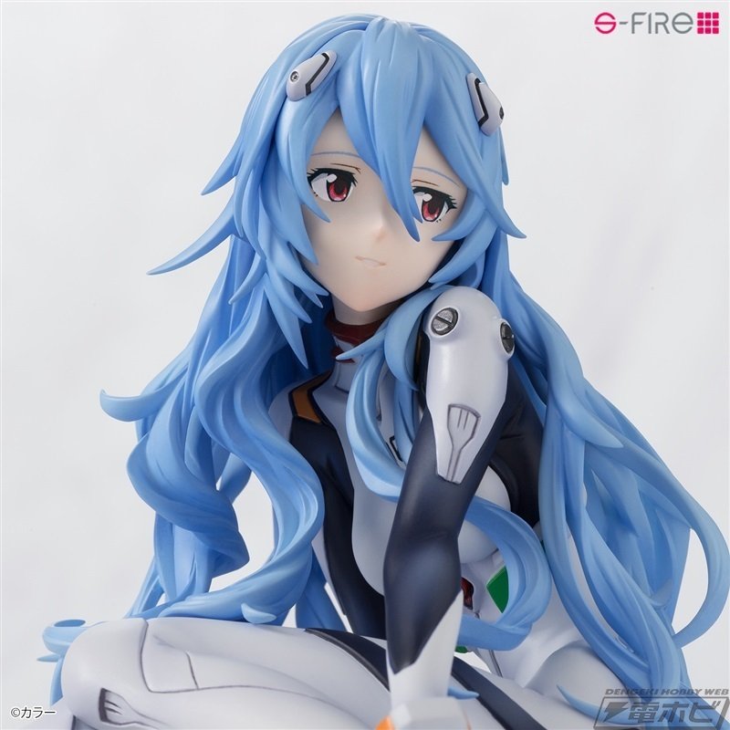 G.E.M. シン・エヴァンゲリオン劇場版 綾波レイ ロングヘア シン・エヴァンゲリオン劇場版』ロングヘア―姿の綾波レイの