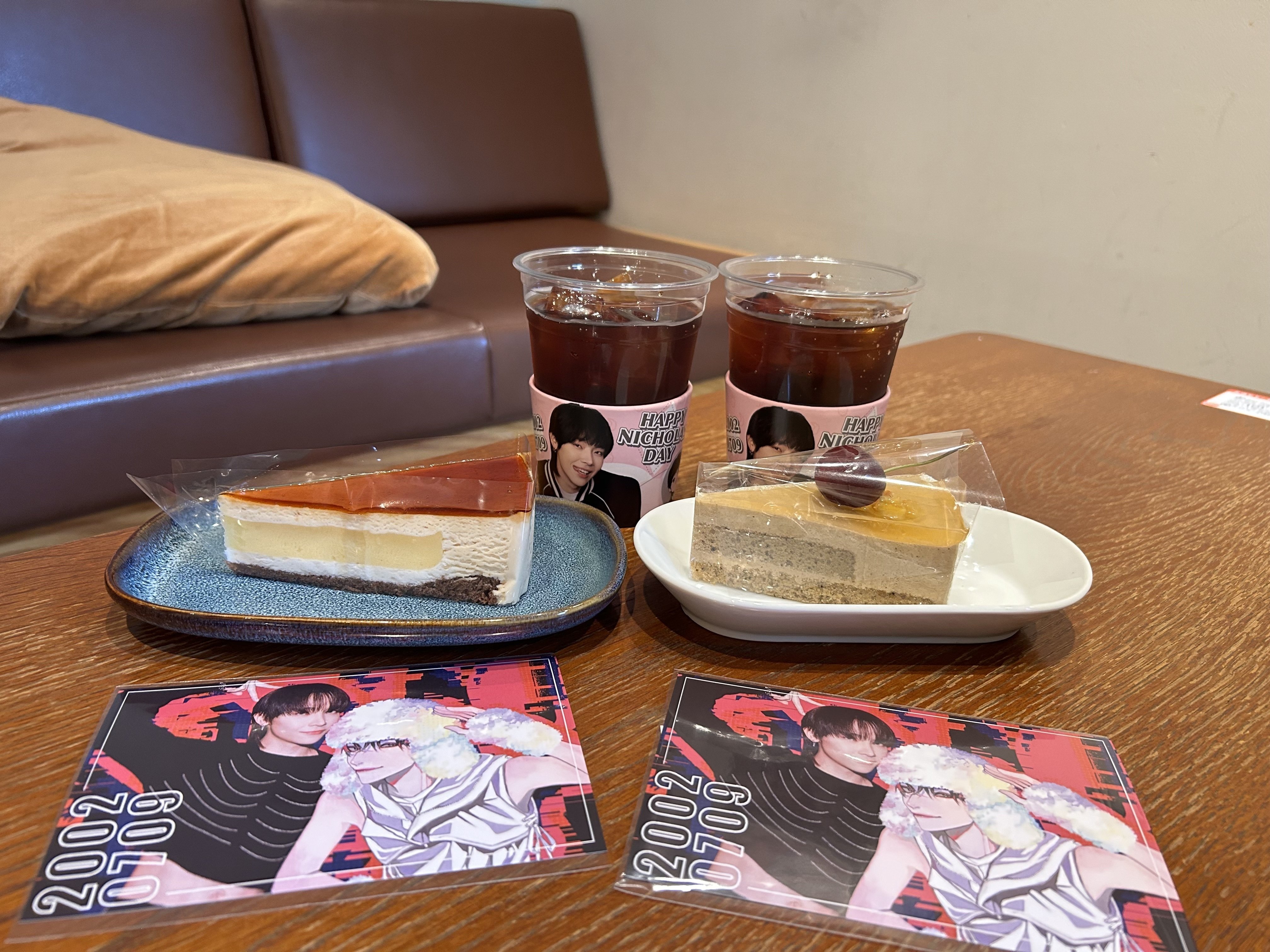 &amp;TEAM - &amp;TEAM cafe コラボ　カフェ　NICHOLAS ニコラス　5点　セット Amazon.co.jp: &TEAM Collaboration Cafe NICHOLAS Set : Toys
