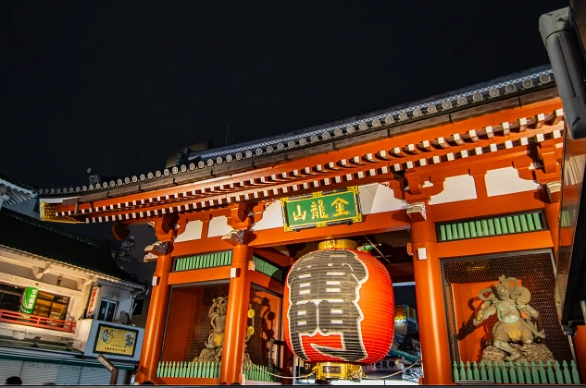 浅草の地名のプレート （東京を案内するなら・・？｜かかか）