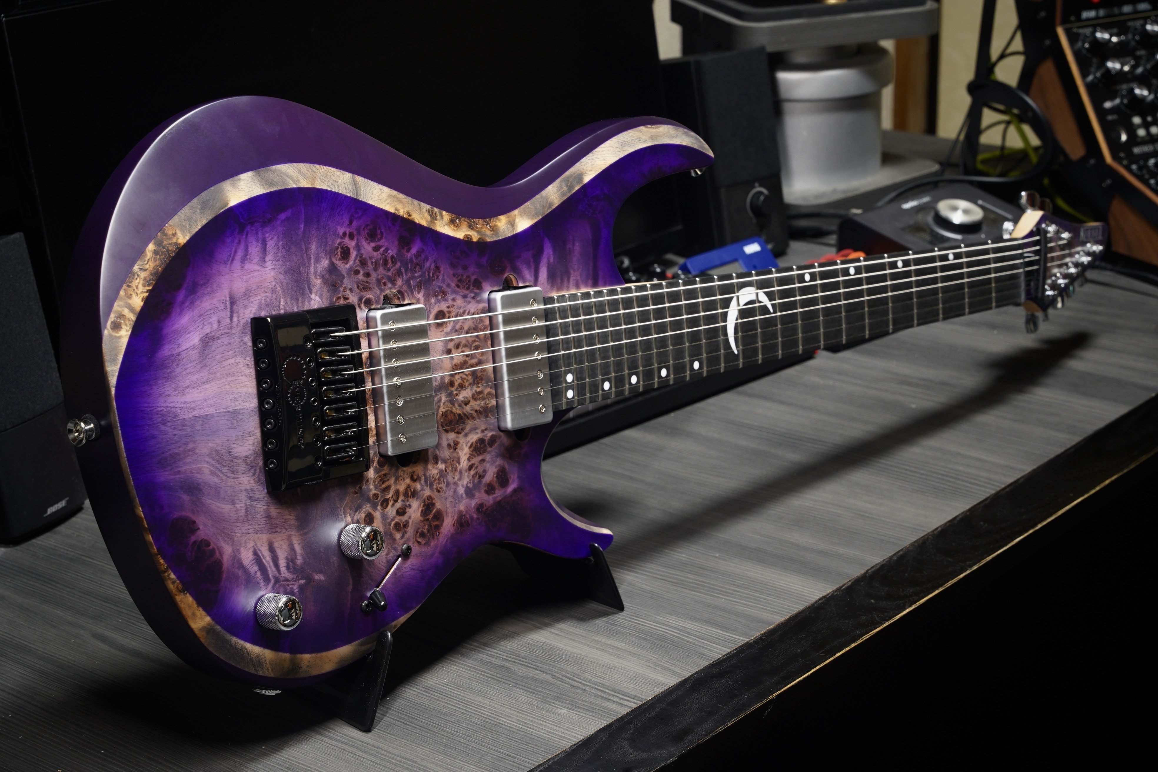 Carvin Bolt T (Kiesel Delos) フレイムネック ギター