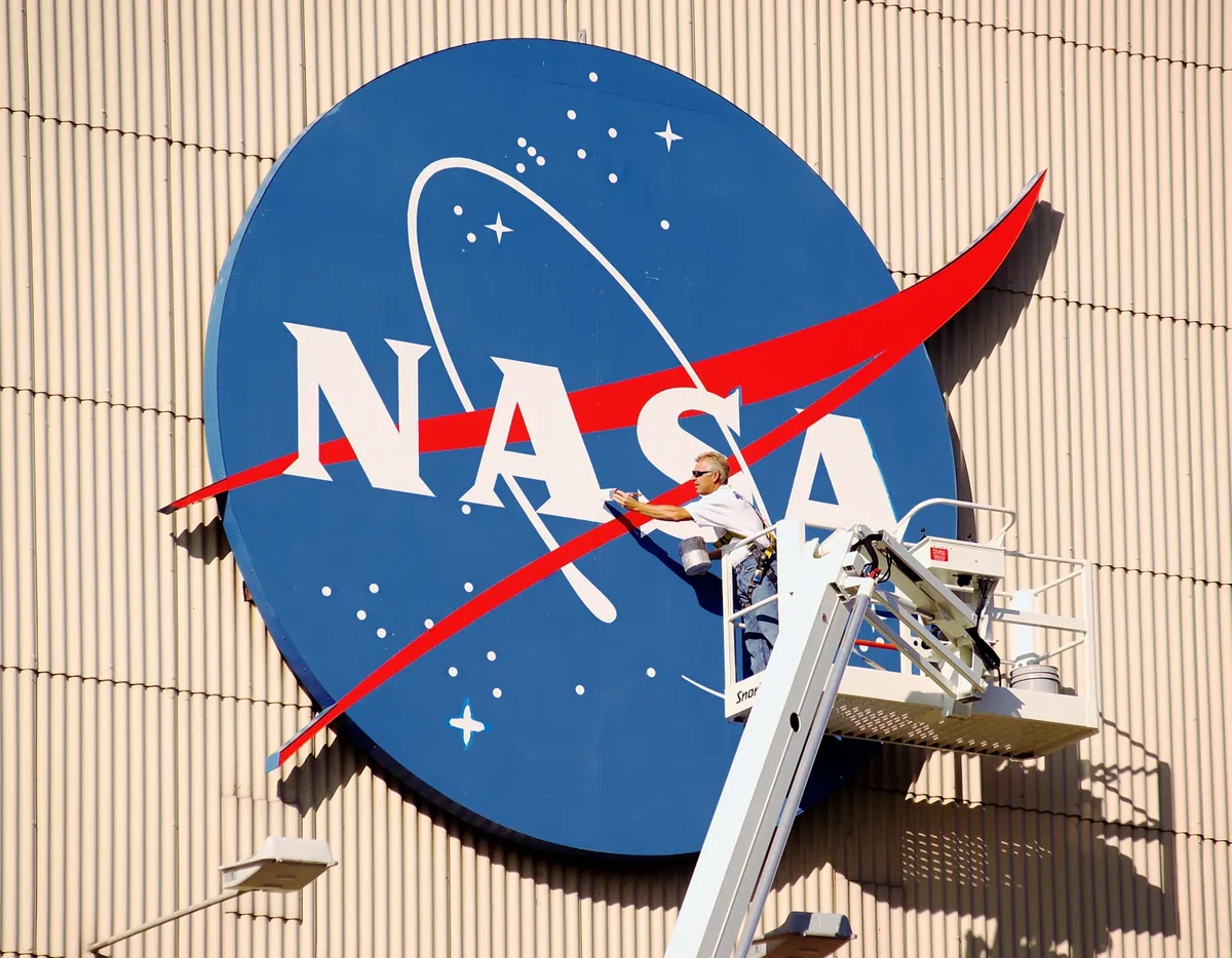 NASAのロゴの変遷と使っている書体|しじみ |デザインを語るひと