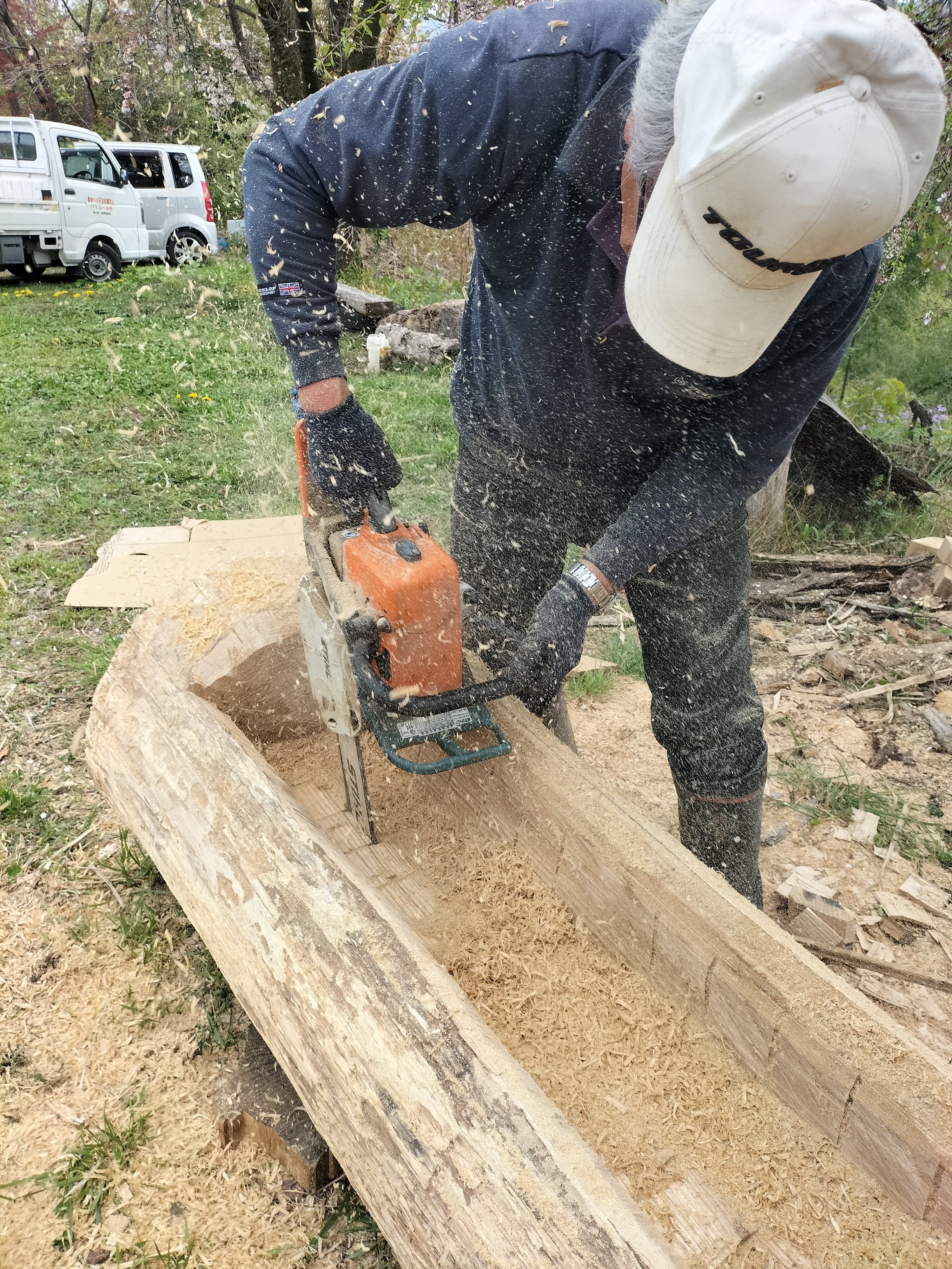 無骨でワイルドな木製プランターができるまで｜横瀬町地域おこし協力隊