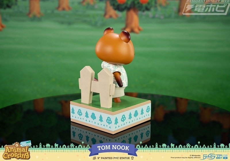 たぬきち 左手を挙げてあいさつする姿を全高約22センチで再現！『あつまれ