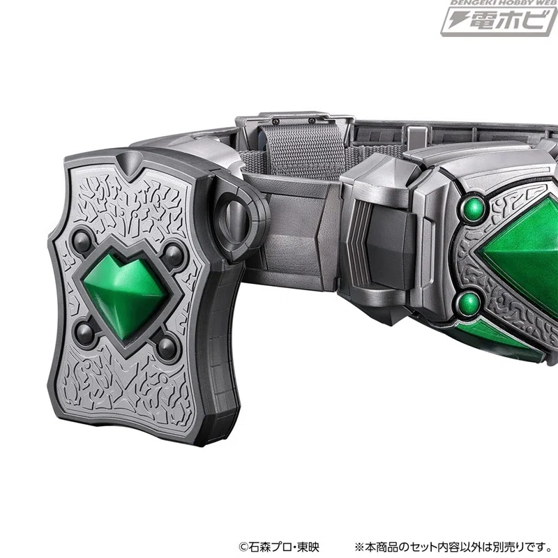 仮面ライダー剣』ジョーカーとアルビノジョーカーの変身ベルトを再現 