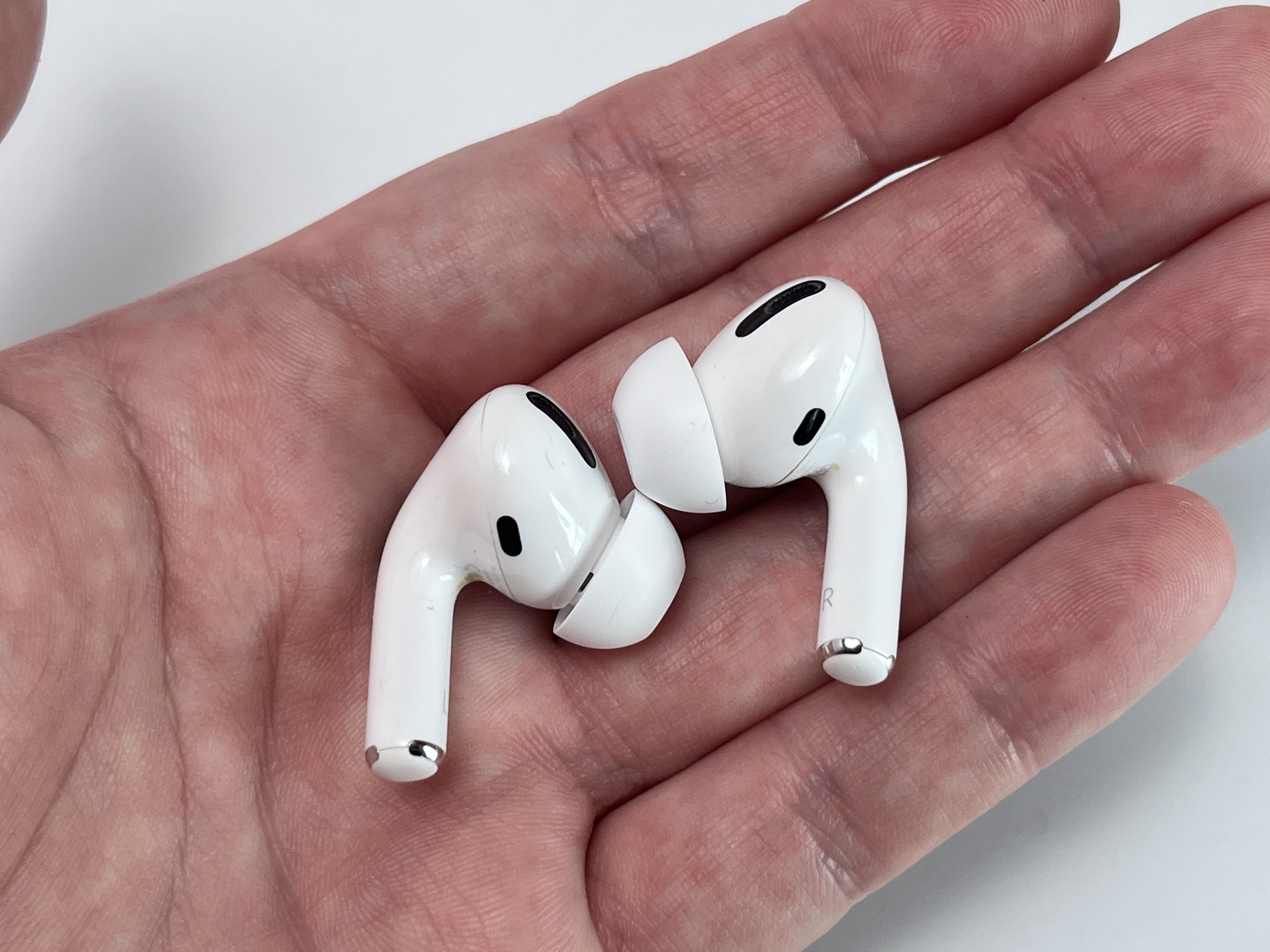AirPods Pro のイヤーチップを交換したらノイキャン性能が元に AirPods Pro のイヤーチップを交換したらノイキャン性能が元に