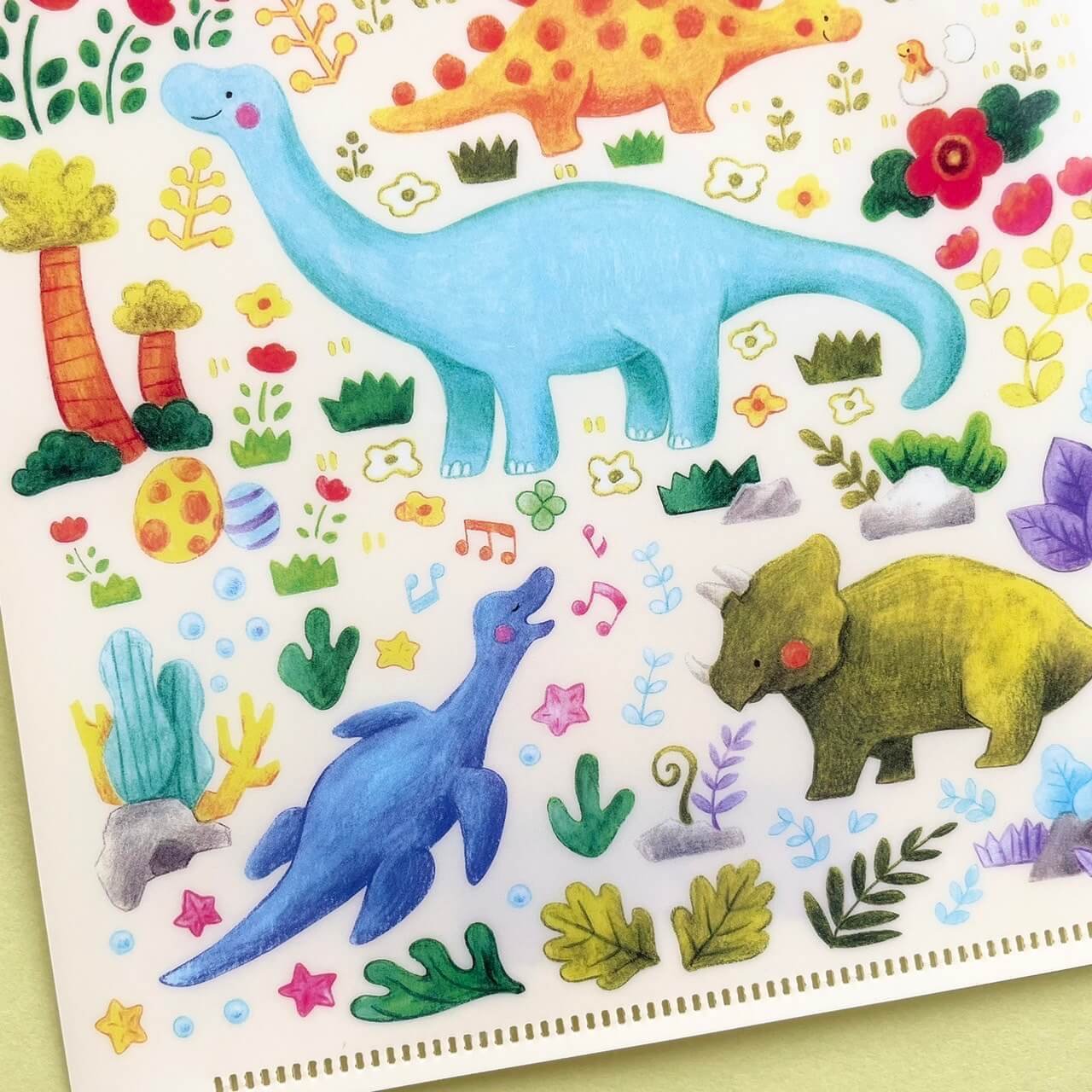 ノベルティ用恐竜クリアファイルイラスト担当しました2024/7/13