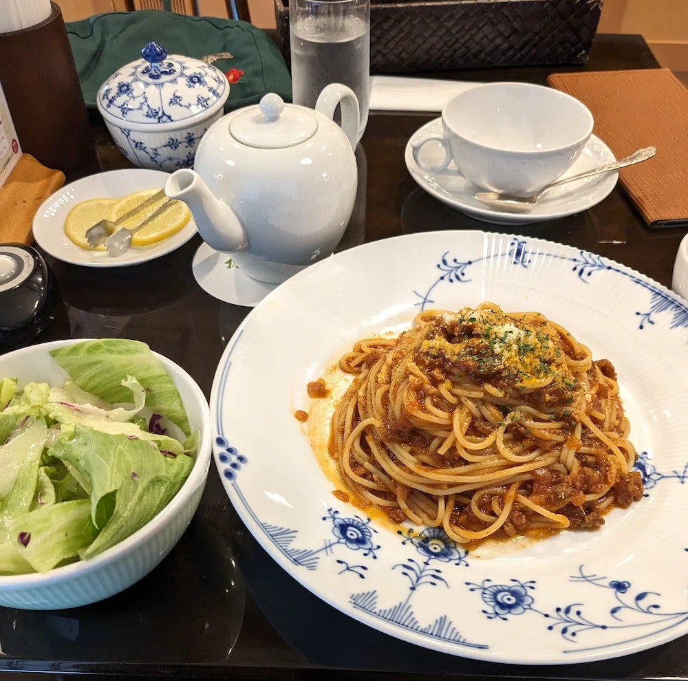 【メイド店レポ】美味しいケーキとコーヒーを優 …