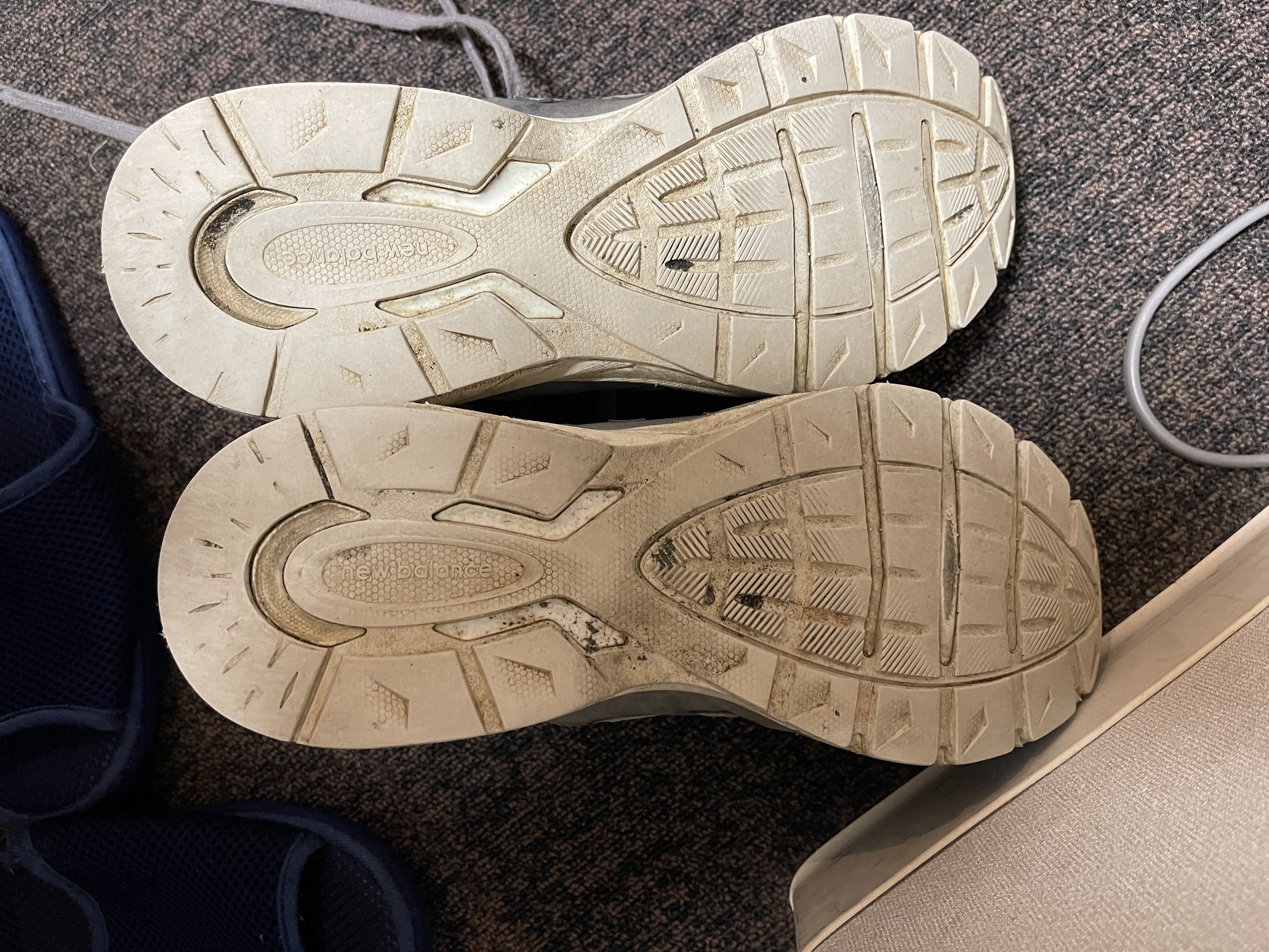 靴（歩いて日本横断済み） 歩いて日本縦断】買ってよかったものTOP3｜ユキノブ 「日本縦断歩き旅」