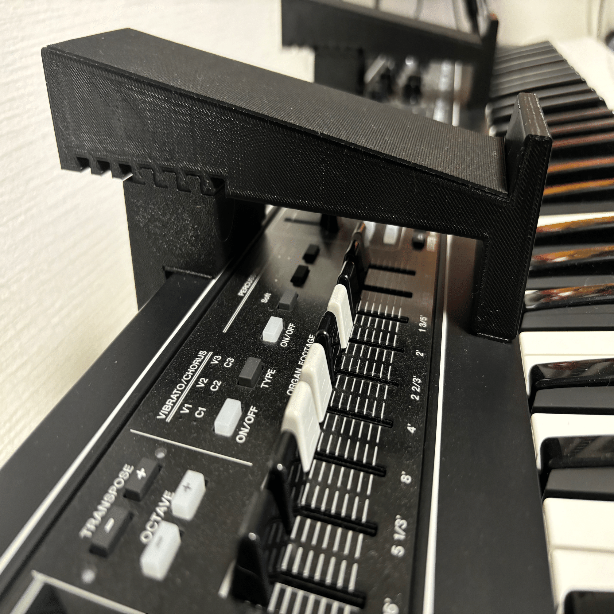 キーボードスタンド on キーボード｜しんちゃん社長@株式会社マイカ