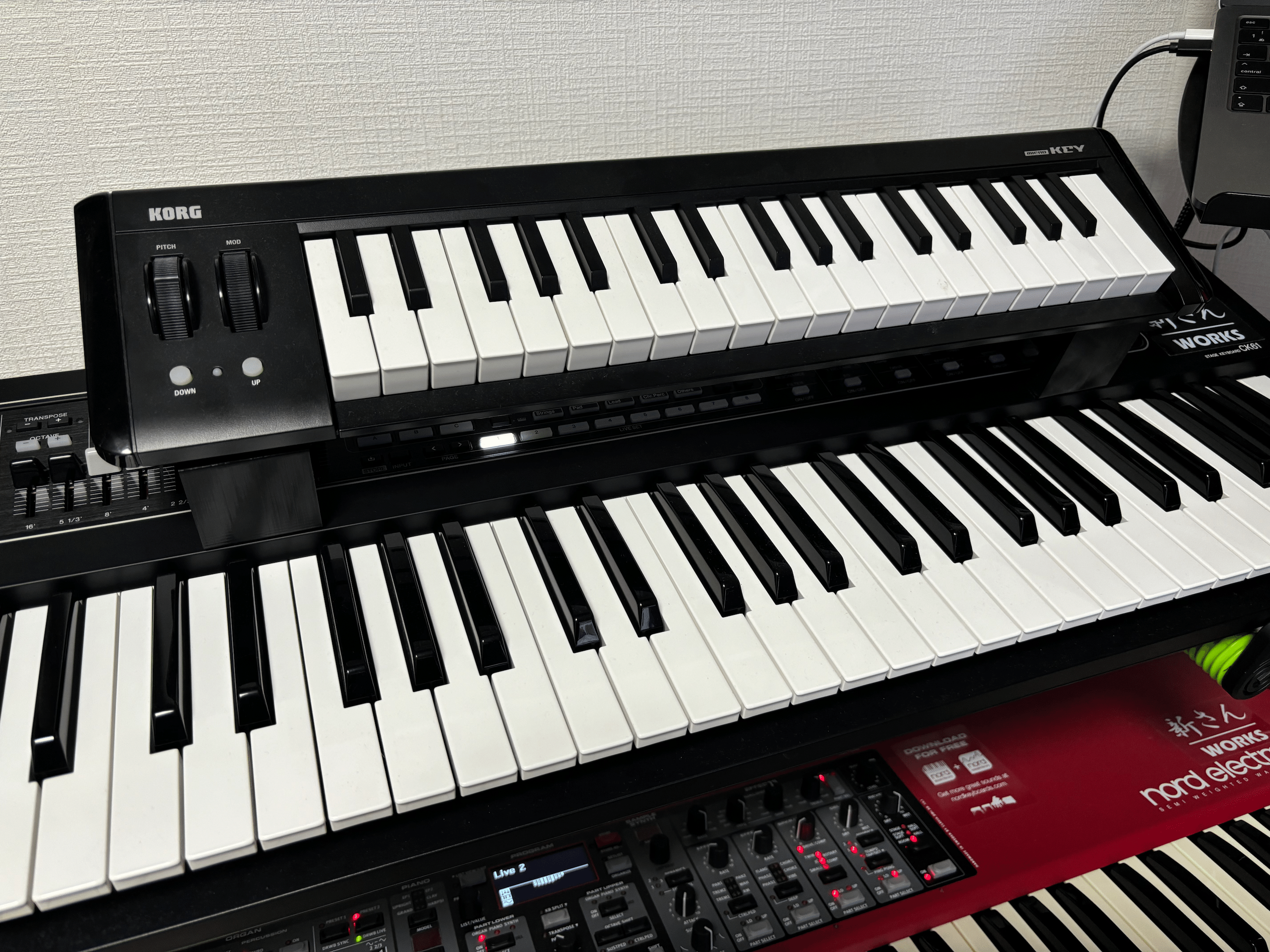 キーボードスタンド on キーボード｜しんちゃん社長@株式会社マイカ