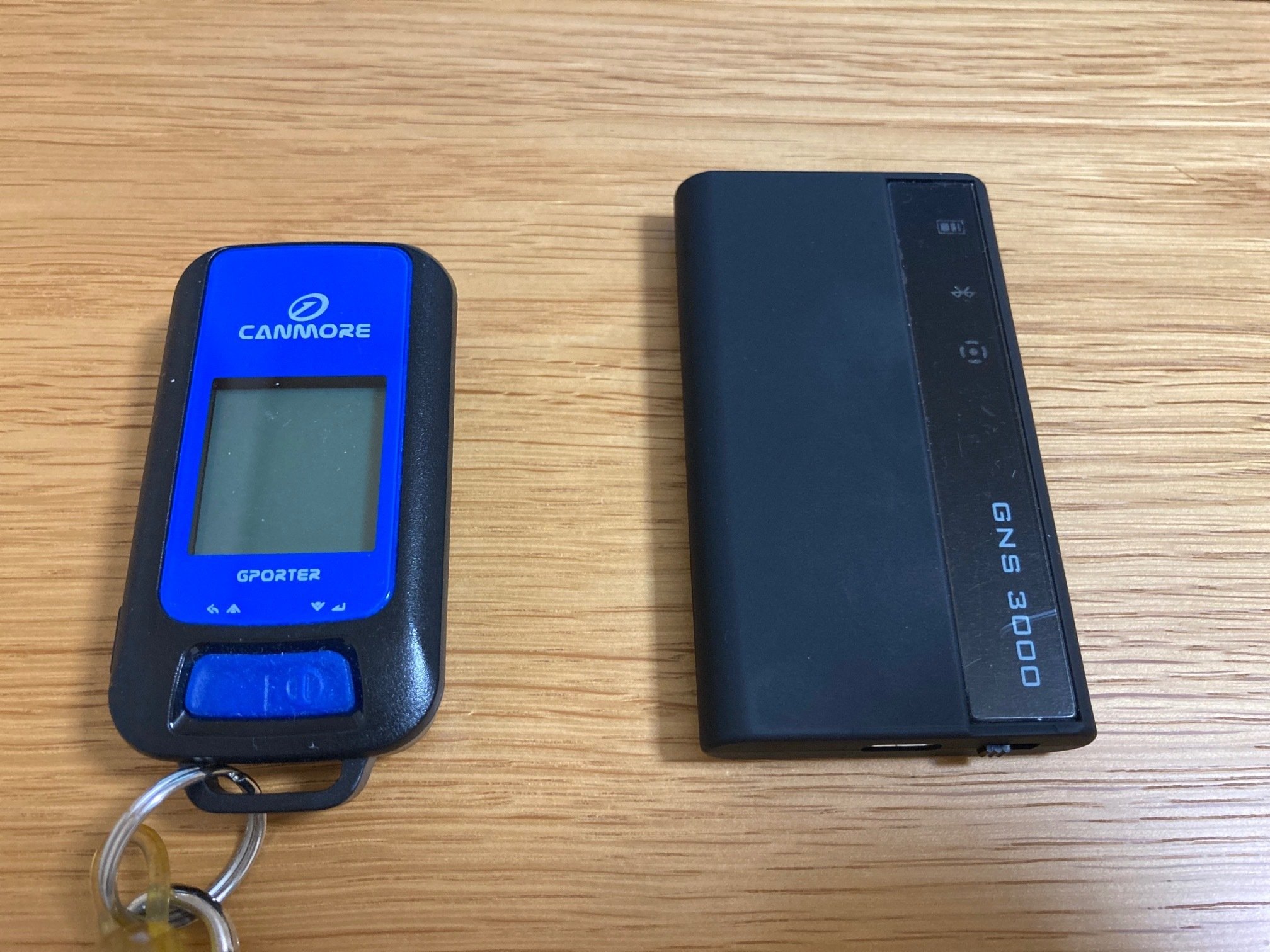 GNSS(GPS)外部レシーバー&ロガーとしてのGNS3000|photo.hoto GNSS(GPS)外部レシーバー&ロガーとしてのGNS3000|photo.hoto