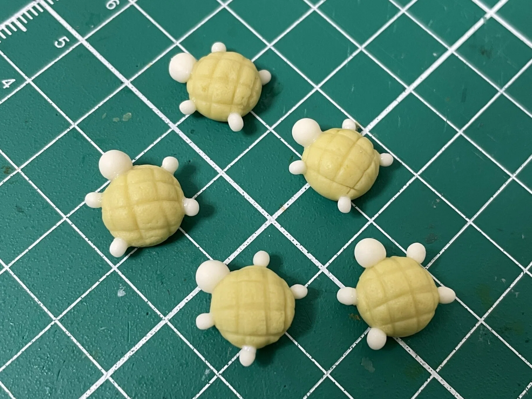 ミニチュアカメホイップパン ミニチュア】カメパン作成🐢｜goriy66