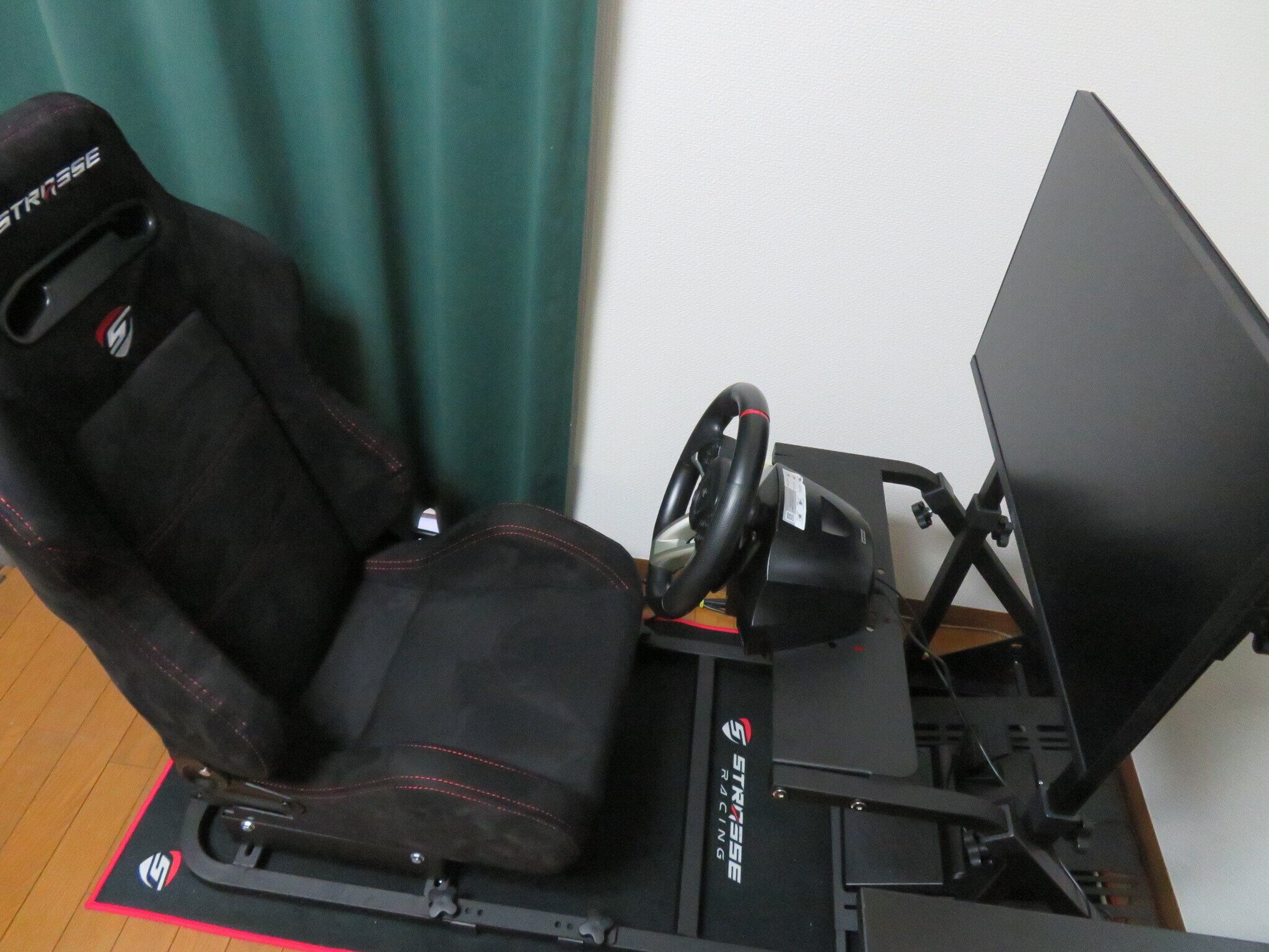 fanatec dd pro （5nm）プレイシートSTRASSE RCZ01（レースシム
