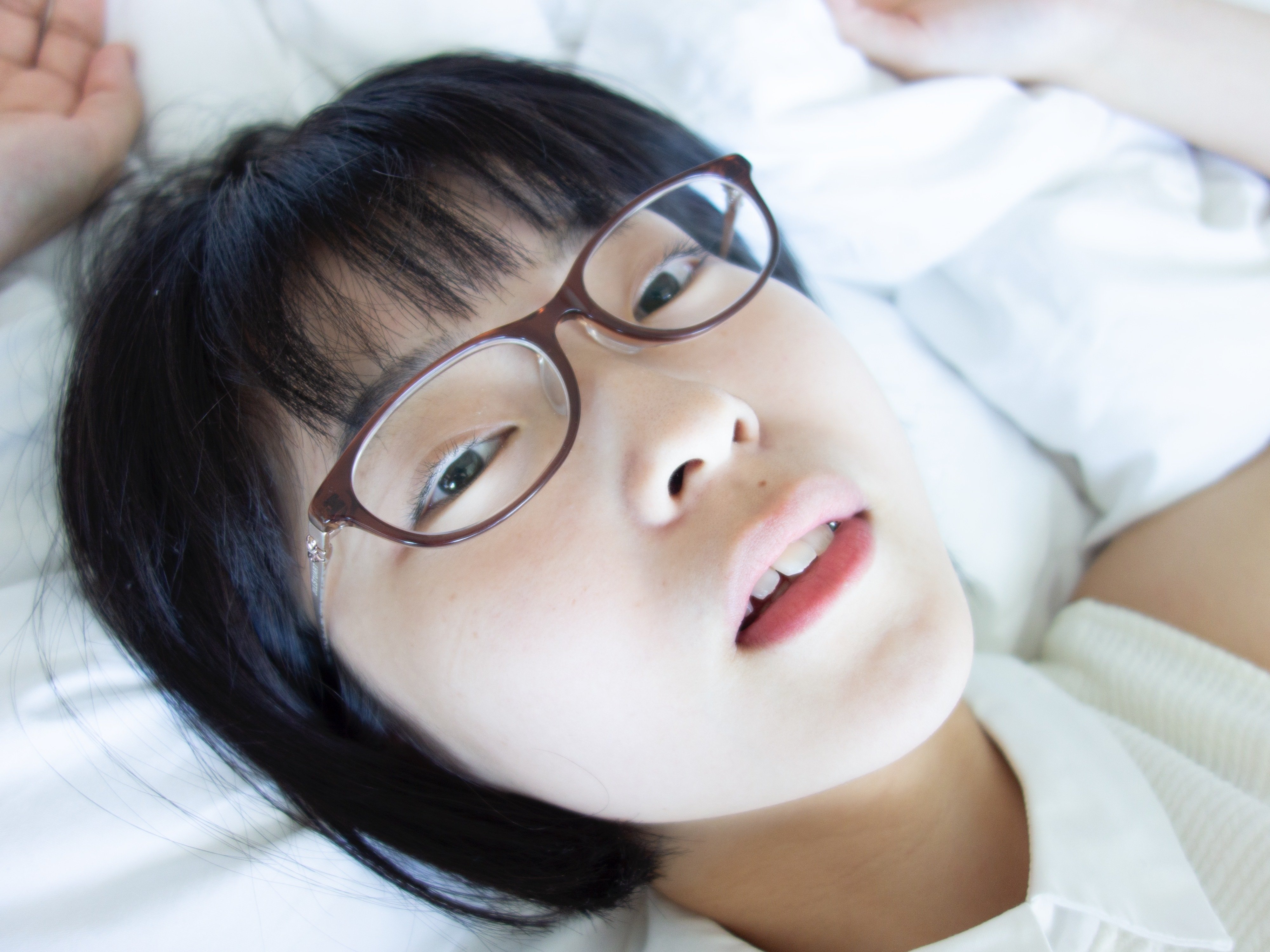 少女礼讃　青山裕企　匿名配送 青山裕企 Web写真展「少女礼讃スライドショー」（二十二） - YouTube