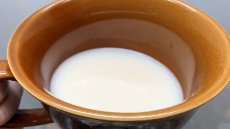 福光屋(ふくみつや)のプレミアムライスミルクを飲んでみた