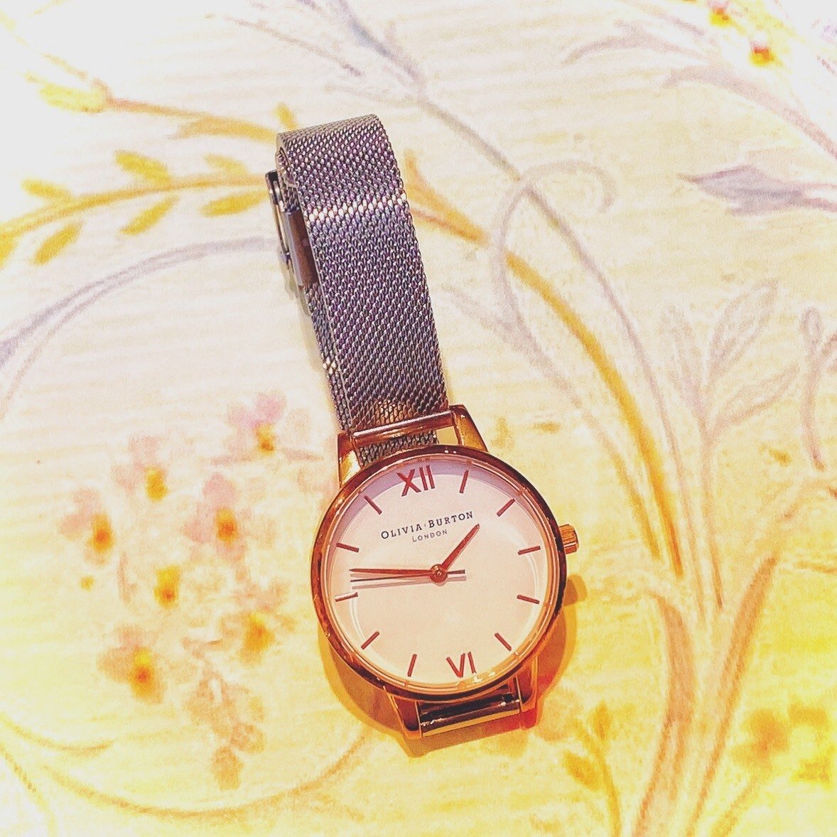 オリビアバートン(olivia Burton)の電池交換、修理などの値段 オリビアバートン(olivia Burton)の電池交換、修理などの値段