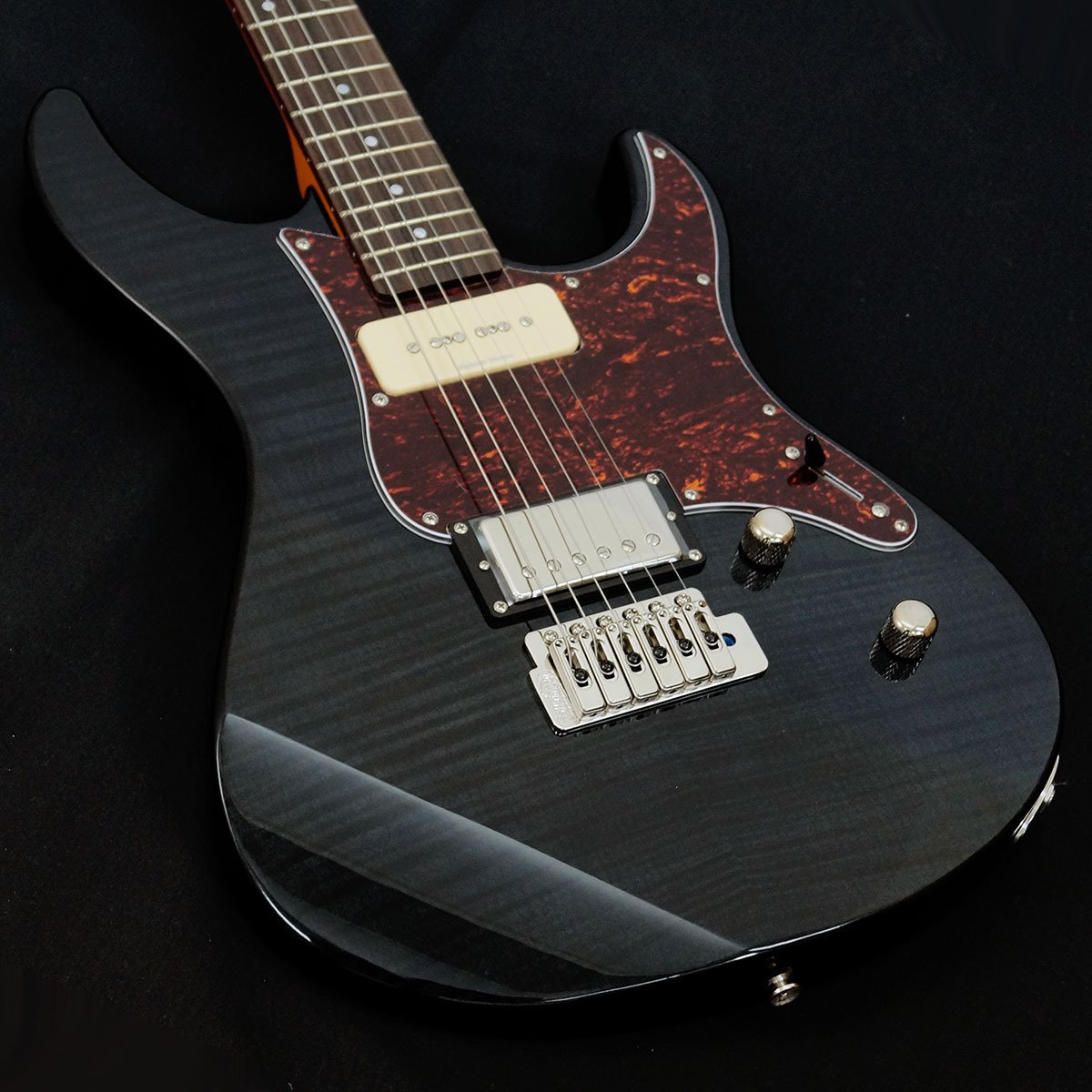 大人気モデル「YAMAHA PACIFICA611VFM」の魅力に迫る|Sparkplug 大人気モデル「YAMAHA PACIFICA611VFM」の魅力に迫る|Sparkplug