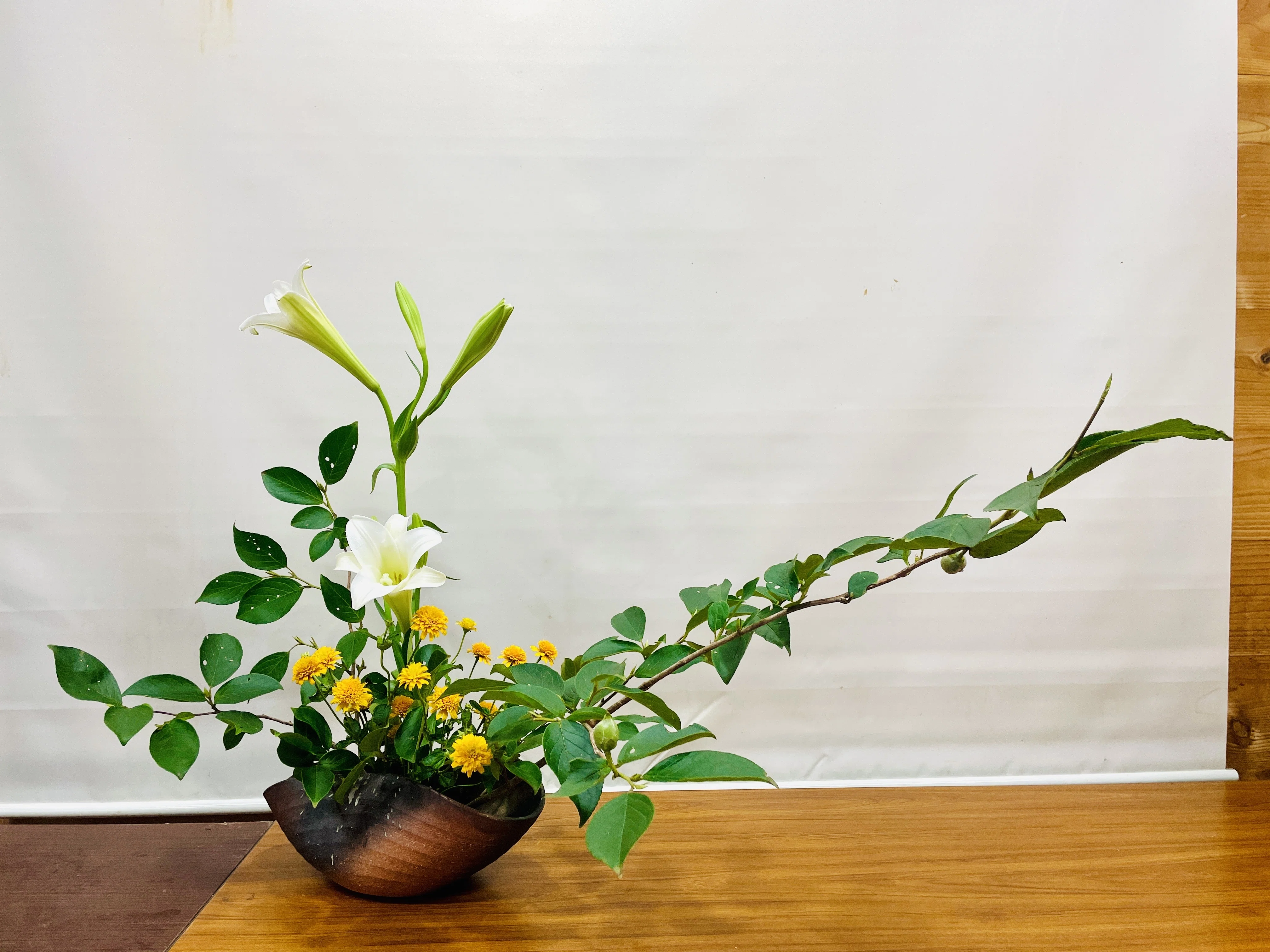 大特価‼️ 最終値下げ‼️ 古備前 花生け‼️ 人生のほんの1日】20240716 生け花お稽古day、 そして私の連載が掲載