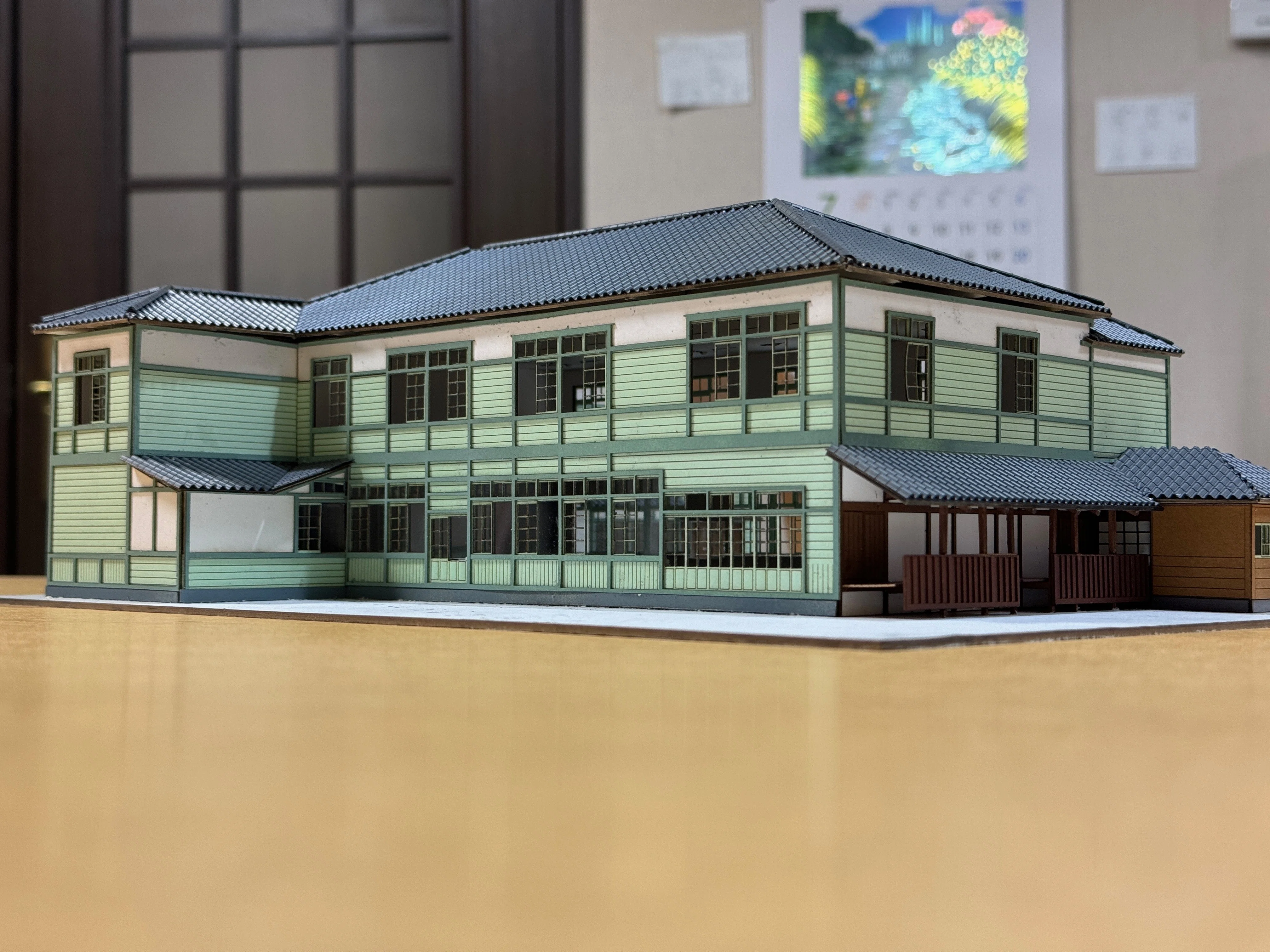 上田蚕種協業組合事務棟の模型を制作中｜Ken3の建築模型日誌