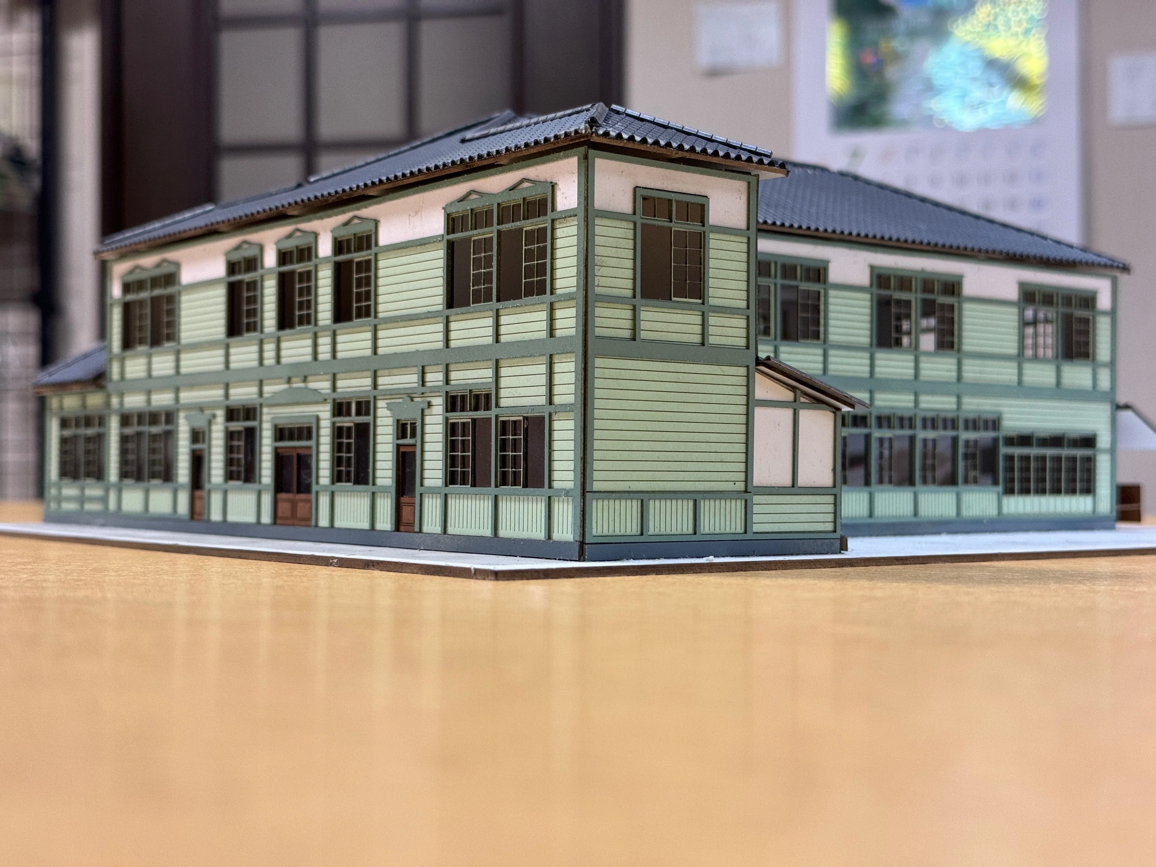上田蚕種協業組合事務棟の模型を制作中｜Ken3の建築模型日誌