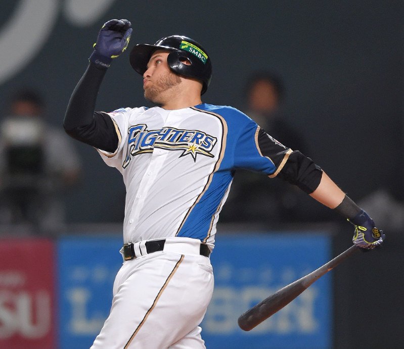 中田翔　直筆　サインバット　日本ハムファイターズ 中田翔 直筆 サインバット 日本ハムファイターズ 中田翔直筆