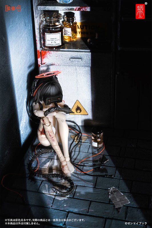 ダークで儚げな3人の美少女たちの可動フィギュア！ゼンマイ