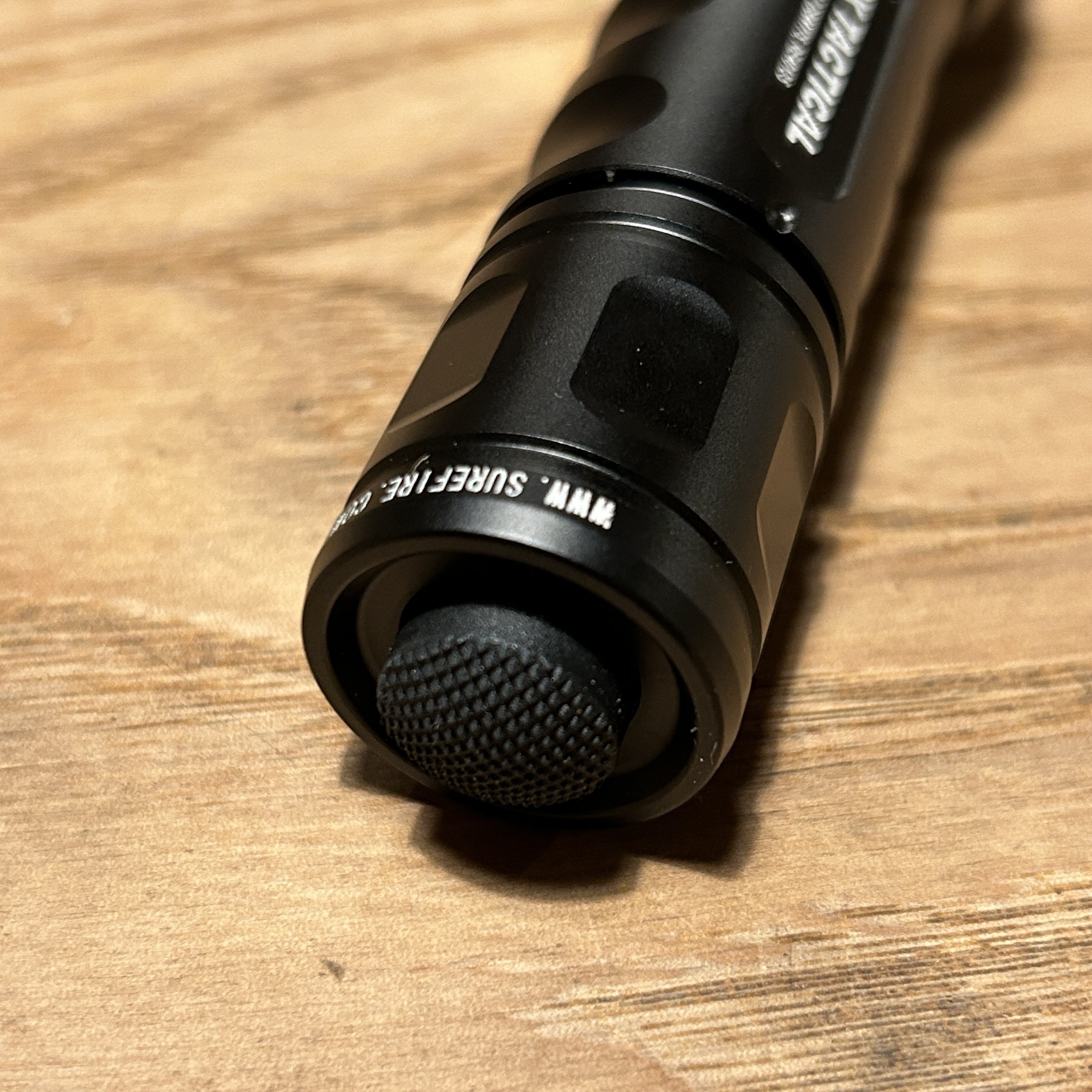 SUREFIRE シュアファイア 6PX PRO / 2モード ライト 懐中電灯 SUREFIRE シュアファイア 6PX PRO / 2モード ライト 懐中電灯 SUREFIRE