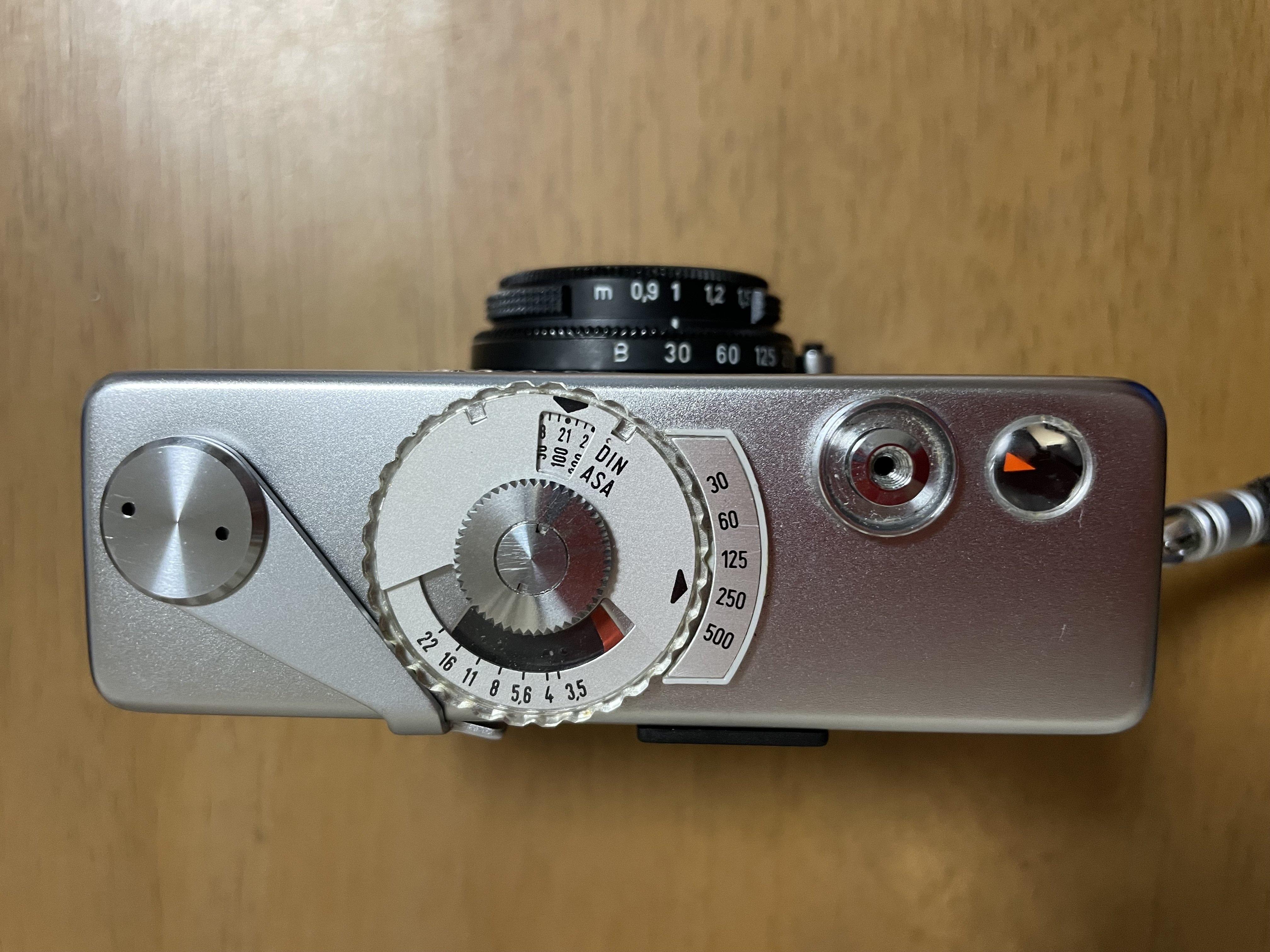 完全機械式のカメラが欲しくて… Rollei B35|nono 完全機械式のカメラが欲しくて… Rollei B35|nono