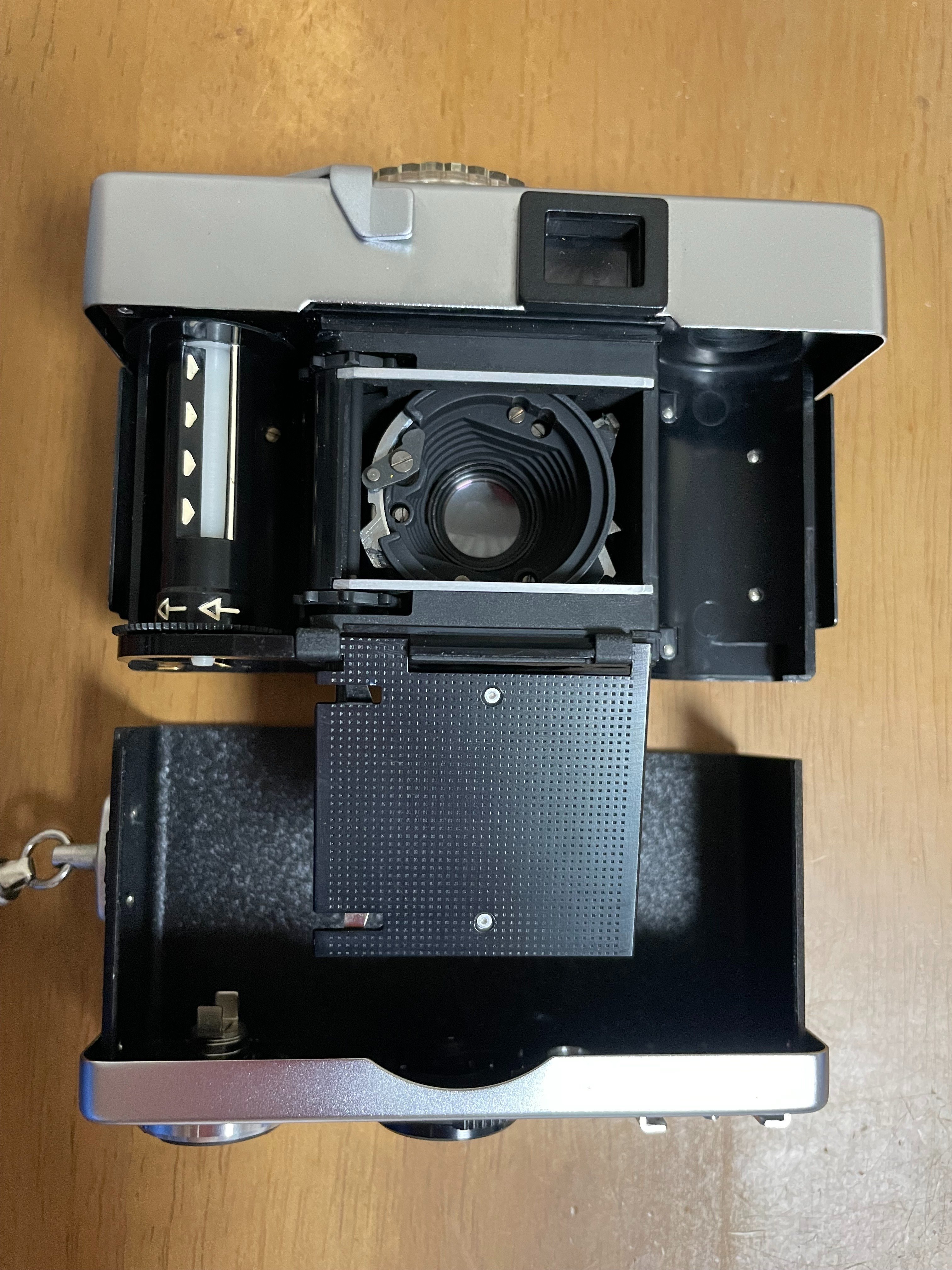 完全機械式のカメラが欲しくて… Rollei B35|nono 完全機械式のカメラが欲しくて… Rollei B35|nono