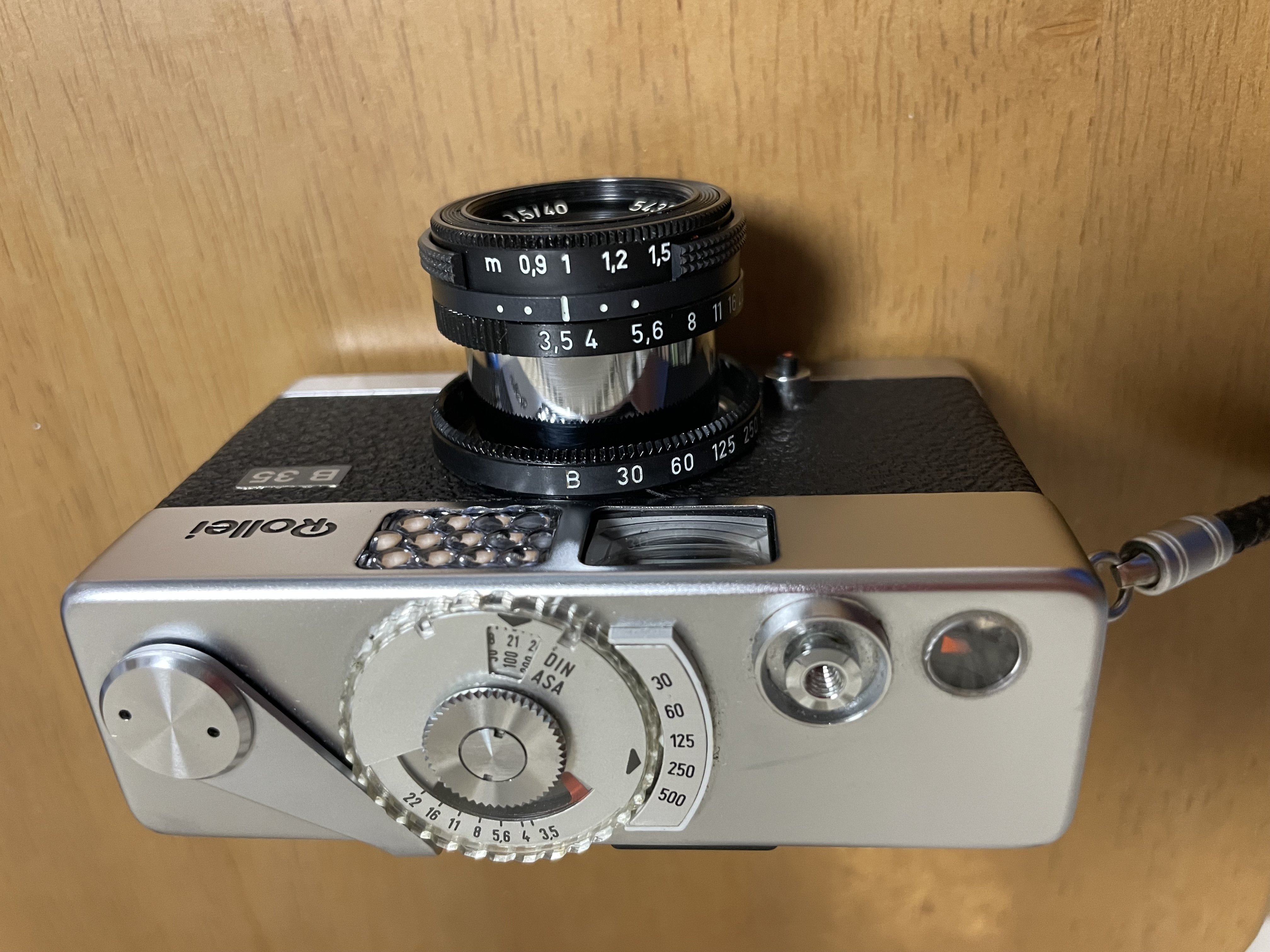 完全機械式のカメラが欲しくて… Rollei B35|nono 完全機械式のカメラが欲しくて… Rollei B35|nono