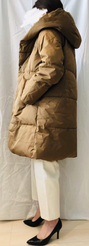 キャメル色コートコーデ】アメリカンホリックの（ダウンジャケット）を  