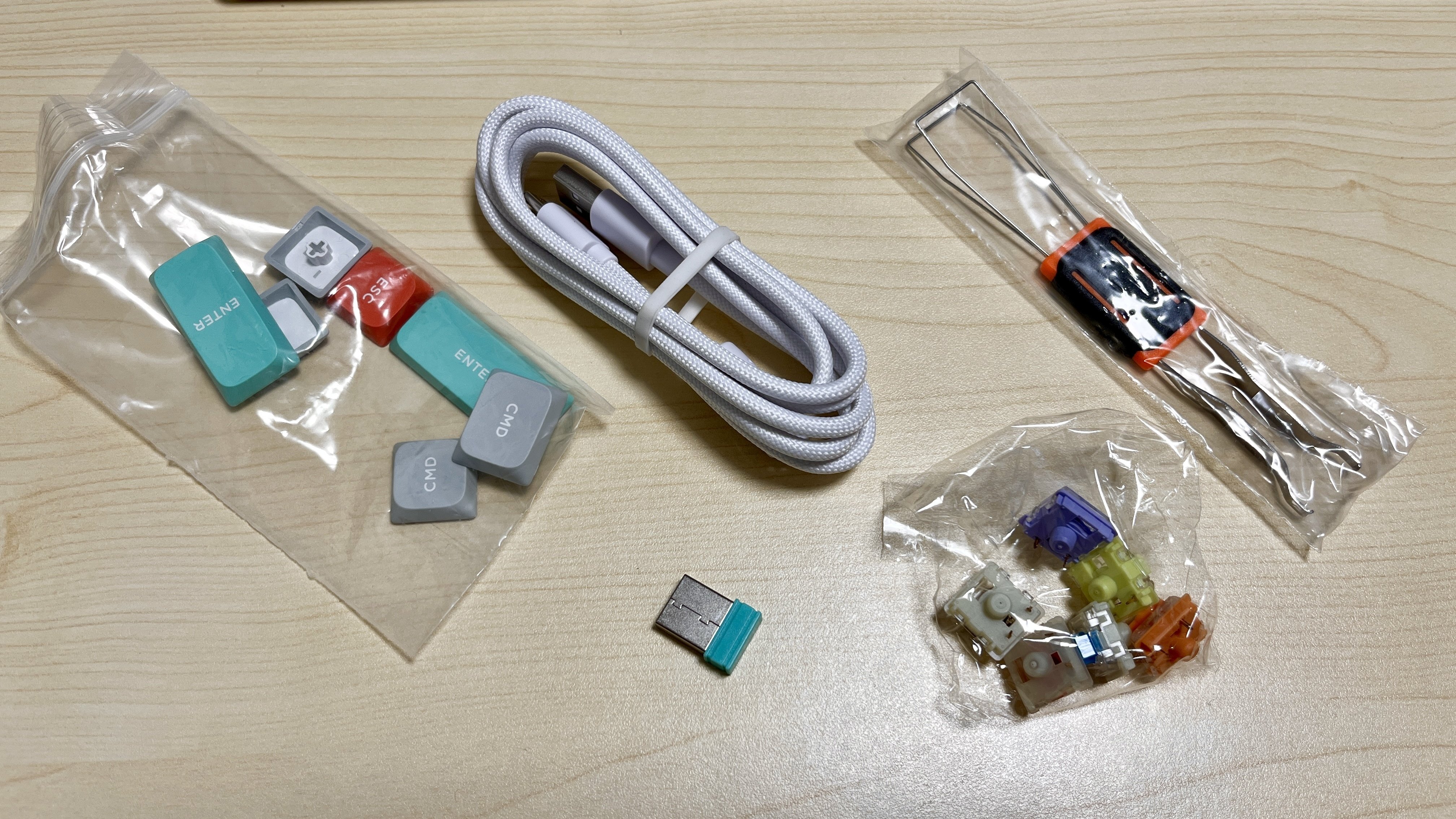 NuPhy Air96 (V1モデル) Wisteria軸 美品 + 保護ケース NuPhy Air96 (V1モデル) Wisteria軸 美品 + 保護ケース