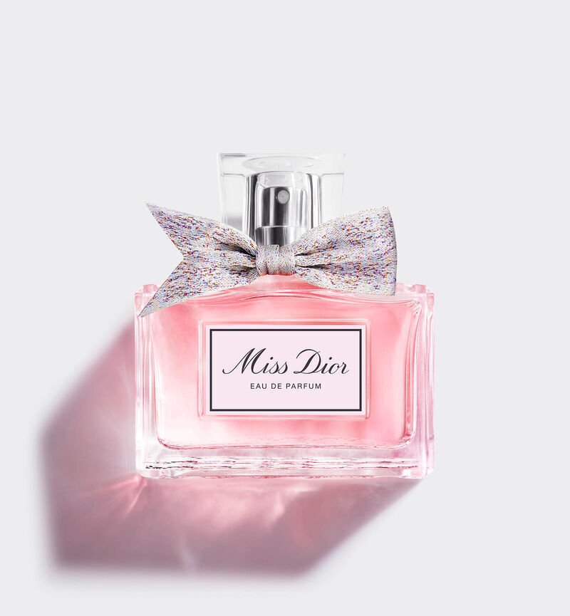 Dior 石鹸 香水は使っているので入ってません。 Dior 石鹸 香水は使っているので入ってません。
