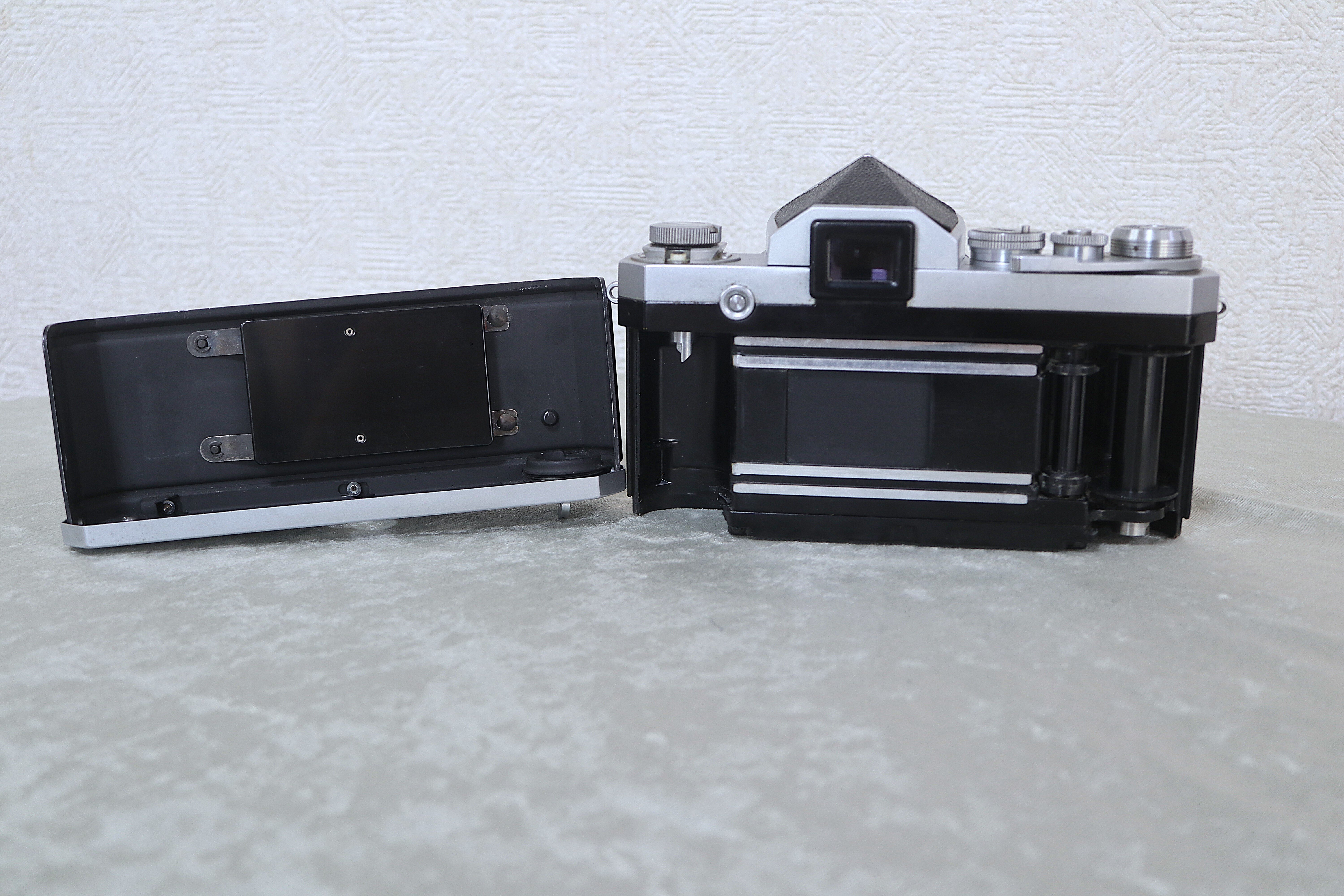 NIKON F 本体＋50mm フィルムカメラ Nikon F の話 ：フィルムカメラであそぼう！｜にゃんかめ