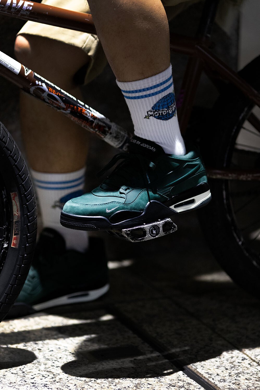 ナイジェル・シルベスターのJORDAN4と生け垣を超えて、新しい時代の