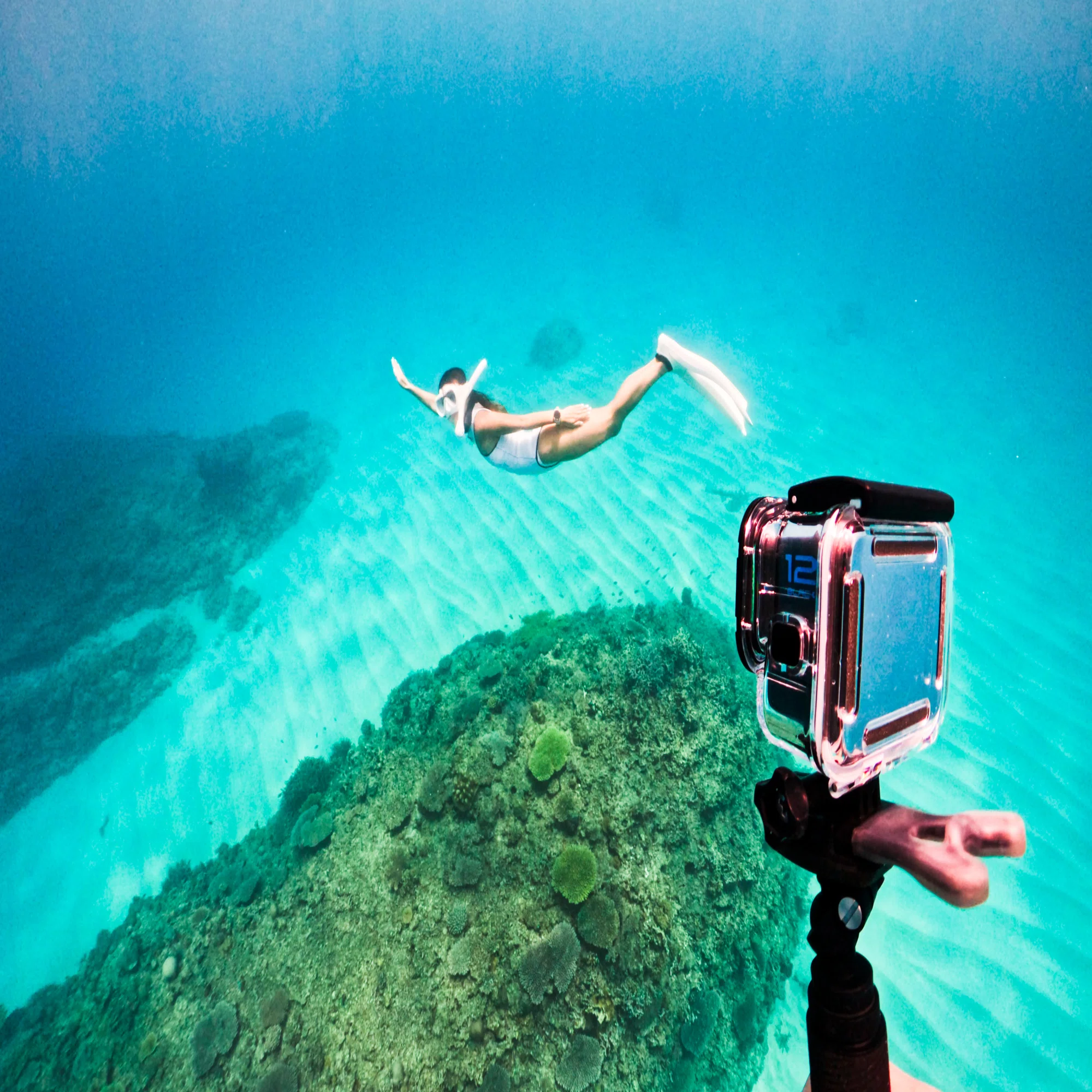 プロが使う】 海でのGoPro撮影設定 & 必須アイテム紹介｜旅する 