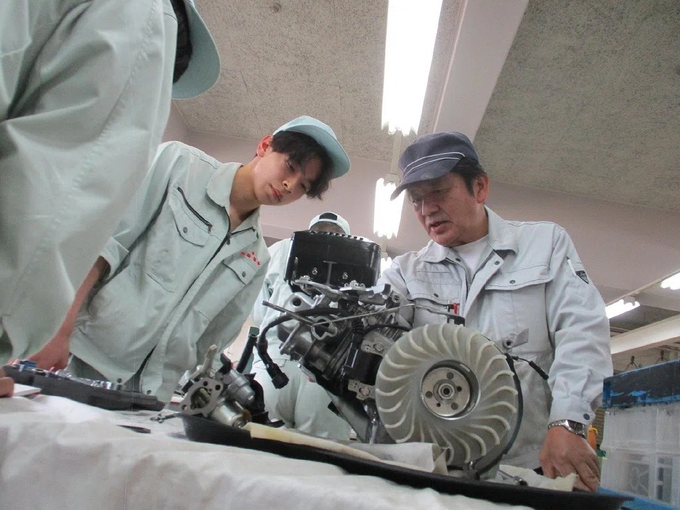 生産工学科】3年実習（エンジン分解・組立、試運転｜新潟県立新津工業
