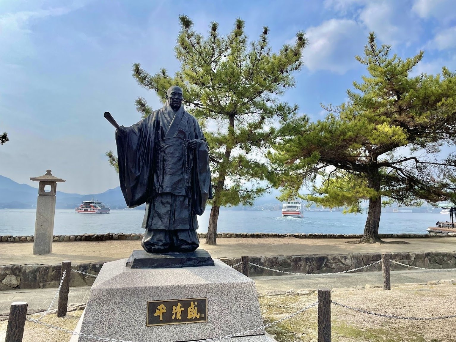 【希少品・サイン入り】 瀬戸内寂聴 『古都旅情』 装画本 布張り函入り 古都旅情 (新潮文庫 草 144-18) | 瀬戸内 晴美 |本 | 通販 | Amazon