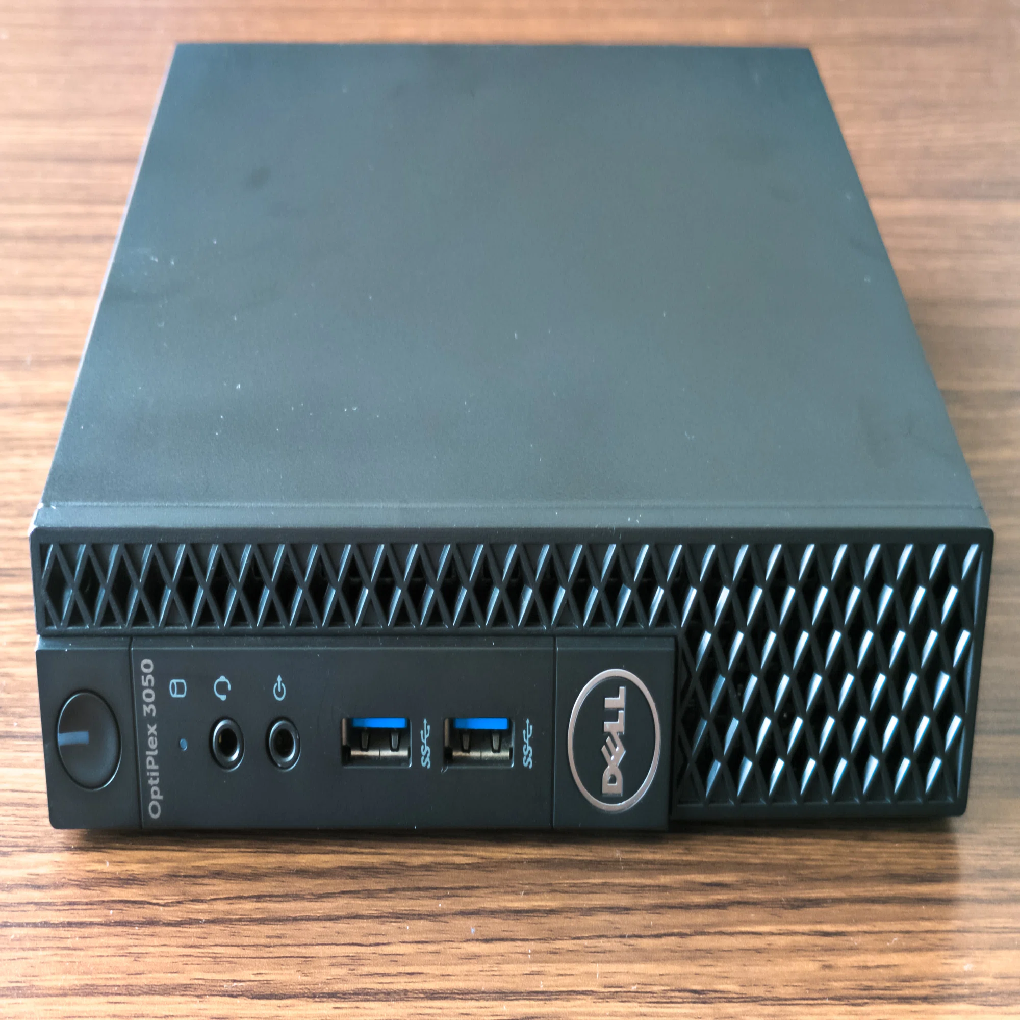 ガジェットレビュー】作業用PCを入れ替え DELL OptiPlex 3050 micro 