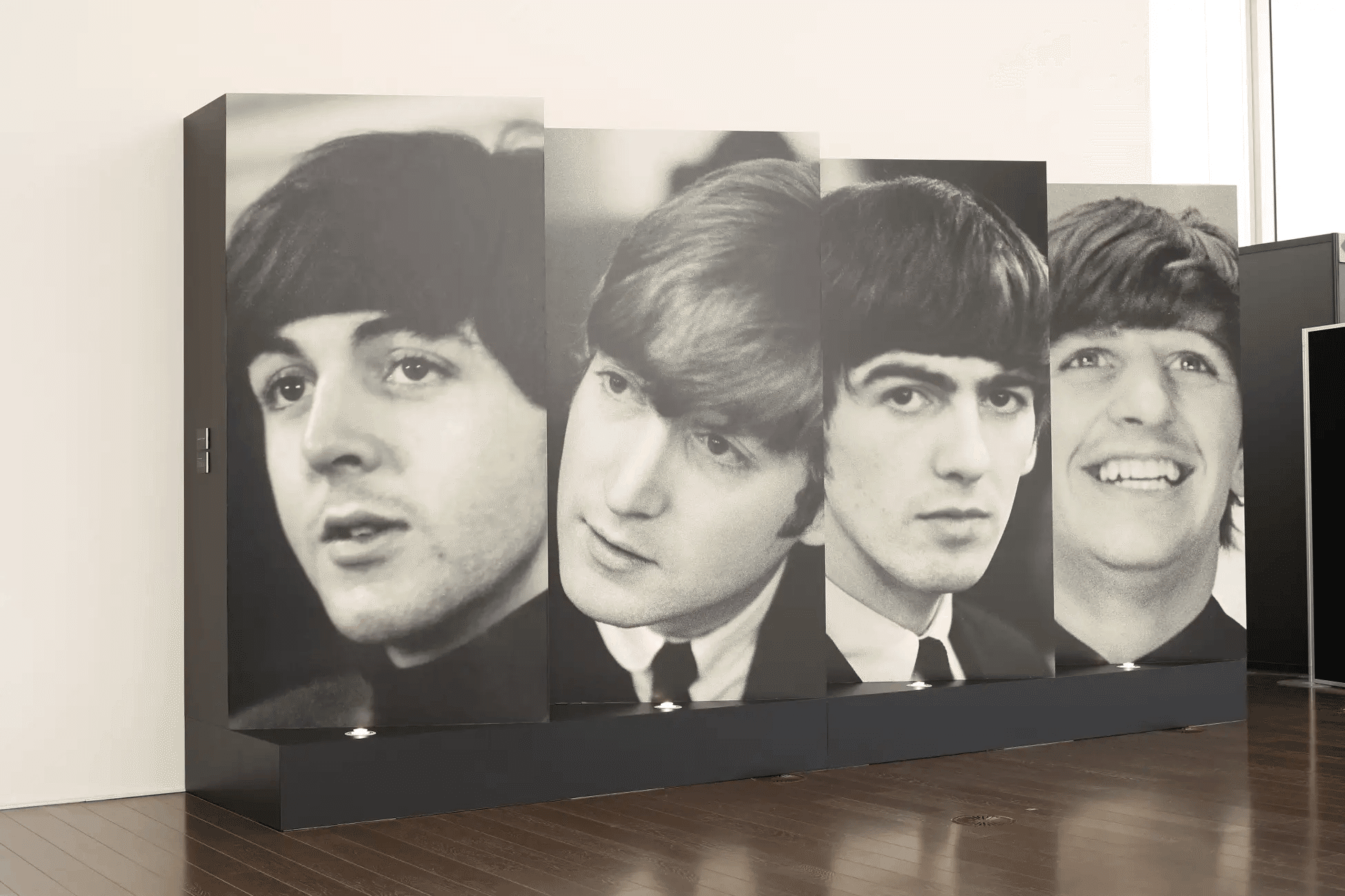 ビートルズ　ポール・マッカートニー　Eyes of the Storm 新品 Amazon | 1964: Eyes of the Storm | McCartney, Paul, Lepore