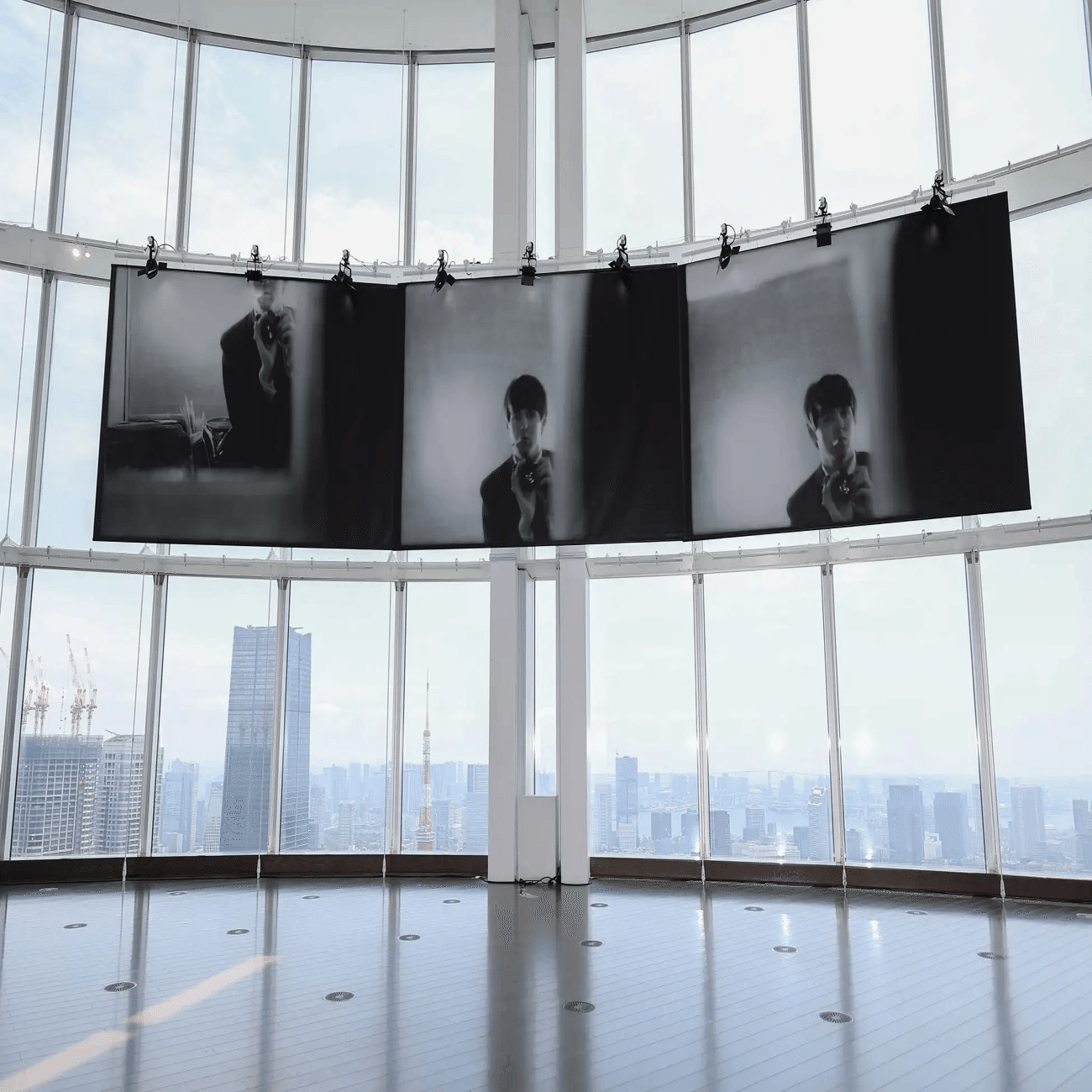 【超希少・匿名発送】ポール・マッカートニー Tシャツ 黒　ラージサイズ　日本公演 超希少・匿名発送】ポール・マッカートニー Tシャツ 黒 ラージサイズ