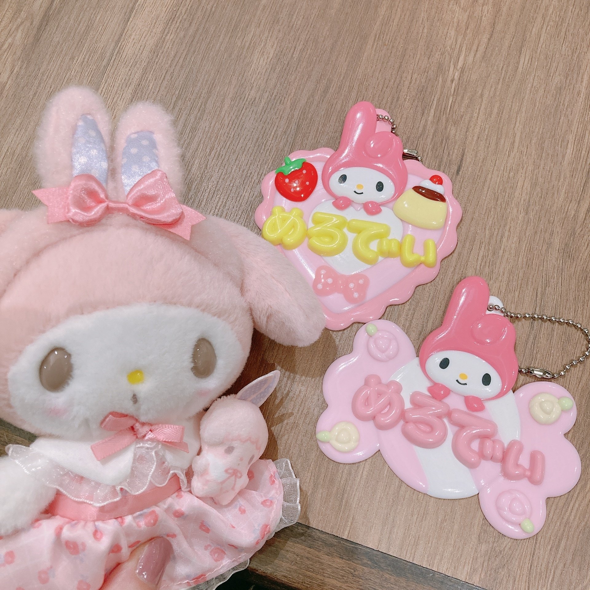 レアです❤️マイメロディ 40周年 マスコットキーホルダー❤️ピューローランド限定品 レアです❤️マイメロディ 40周年 マスコットキーホルダー