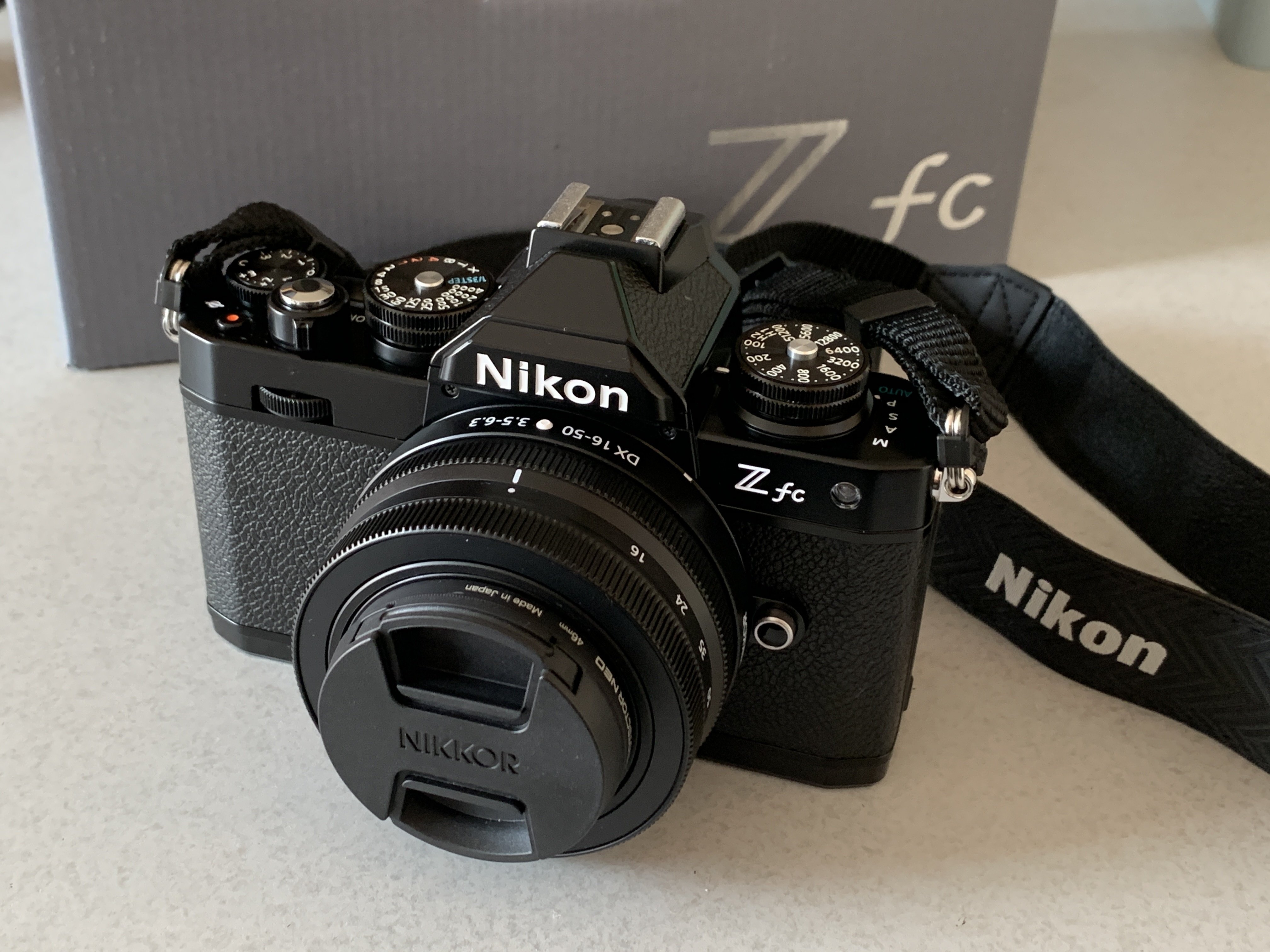 Nikon Z fc ミラーレス一眼カメラ SDカード64GB付き(Nikon Z fc Nikon Z fc ミラーレス一眼カメラ SDカード64GB付き(Nikon Z fc